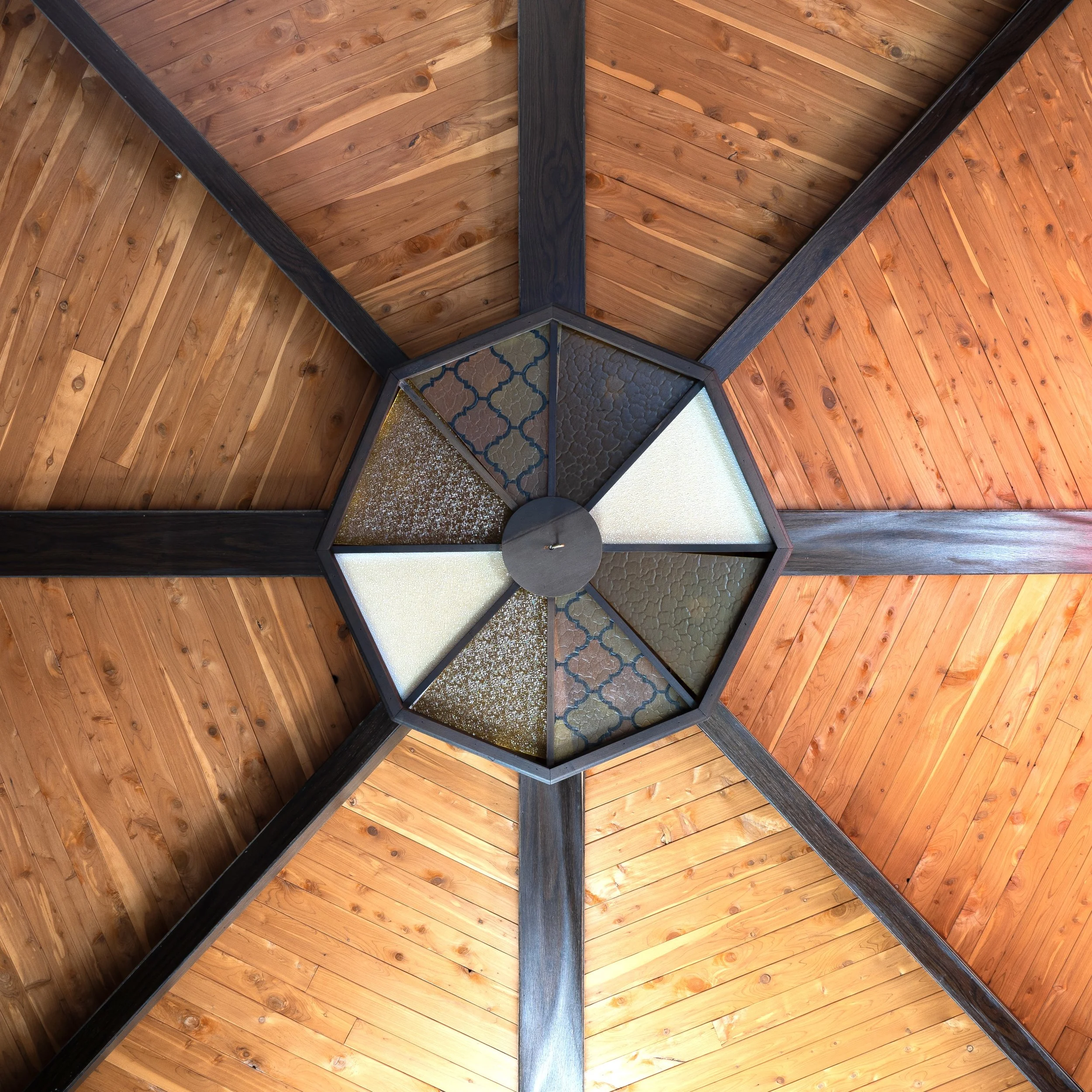 Living Room Center Ceiling 
