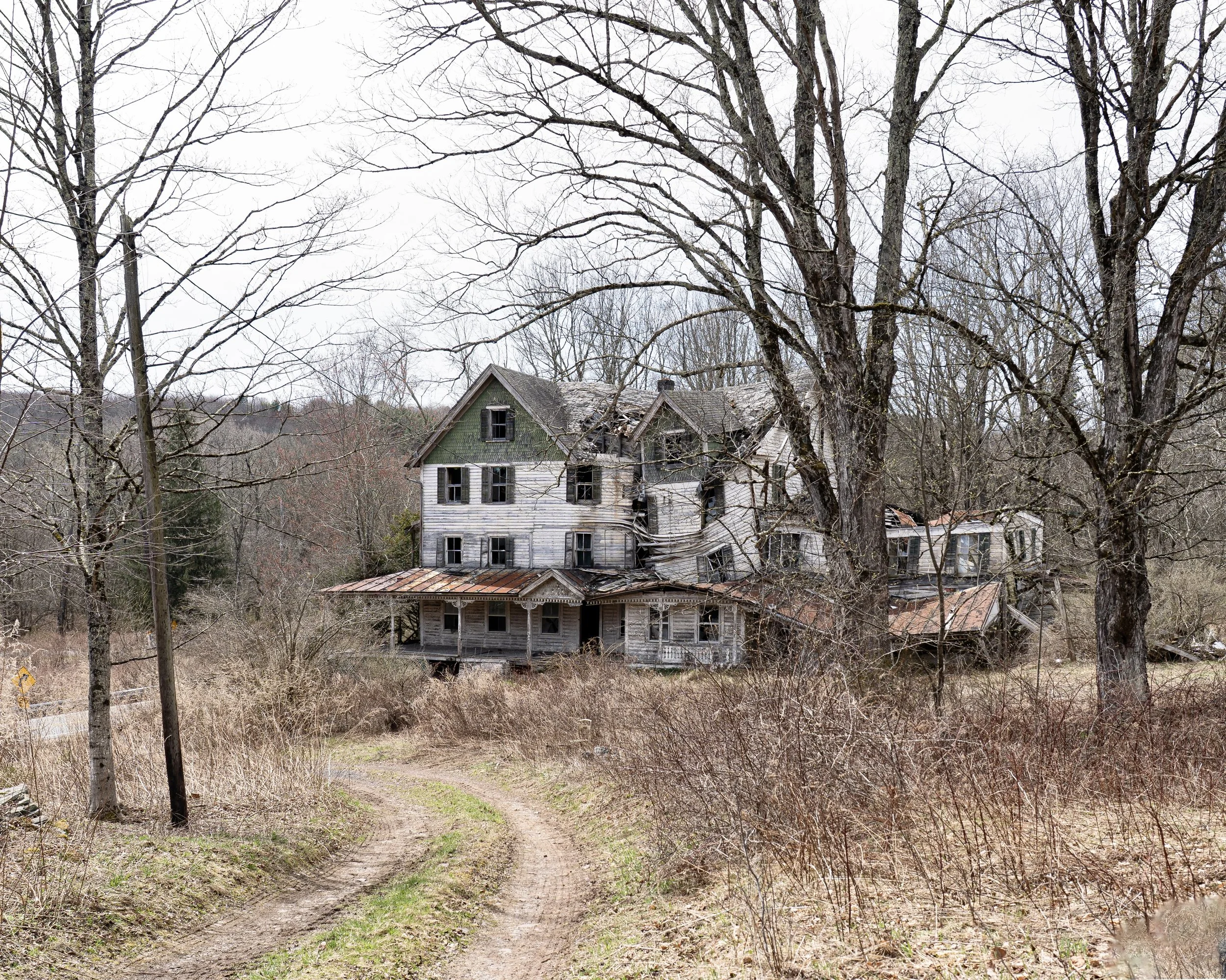 Collapsing House