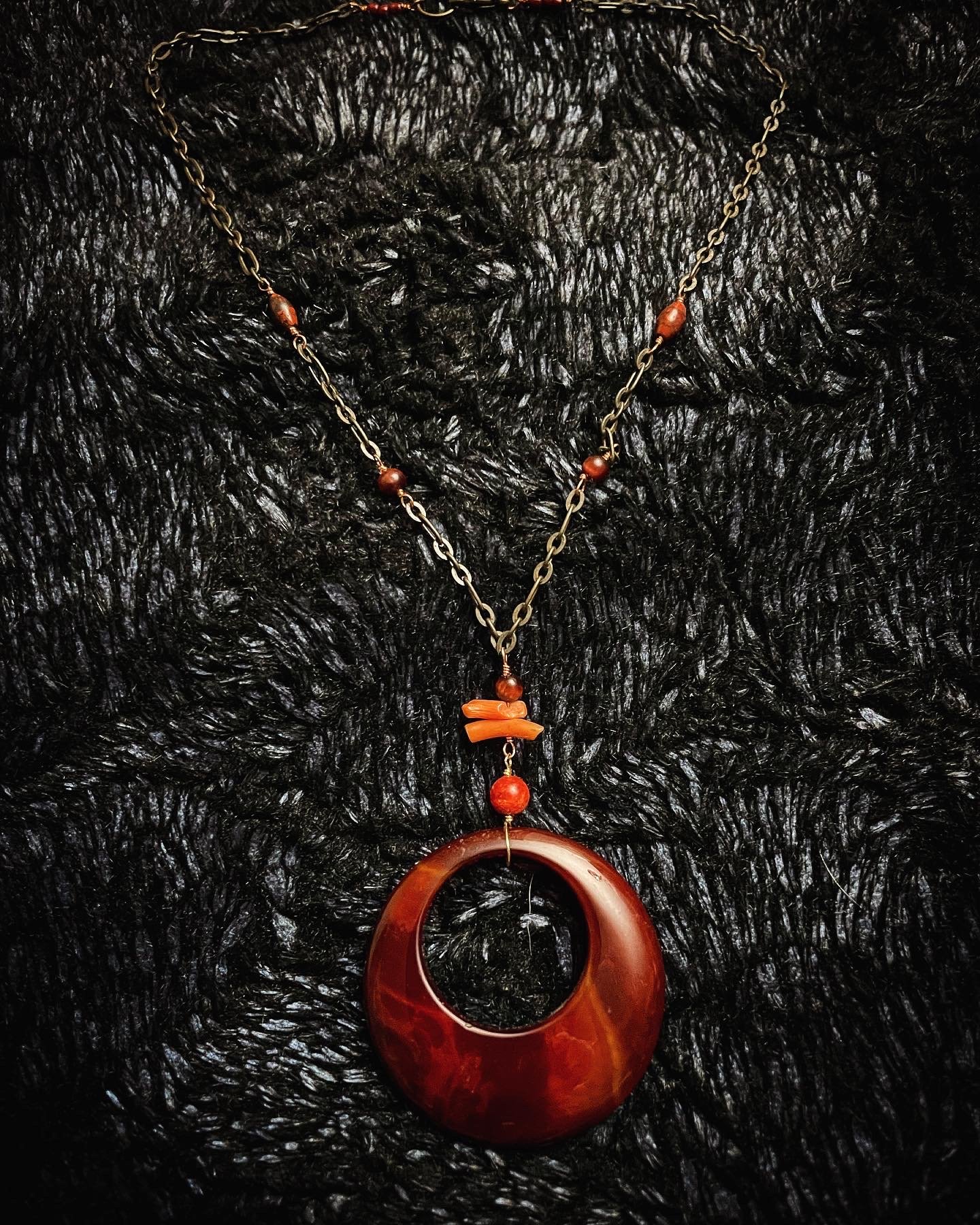 Agate, coral and amber