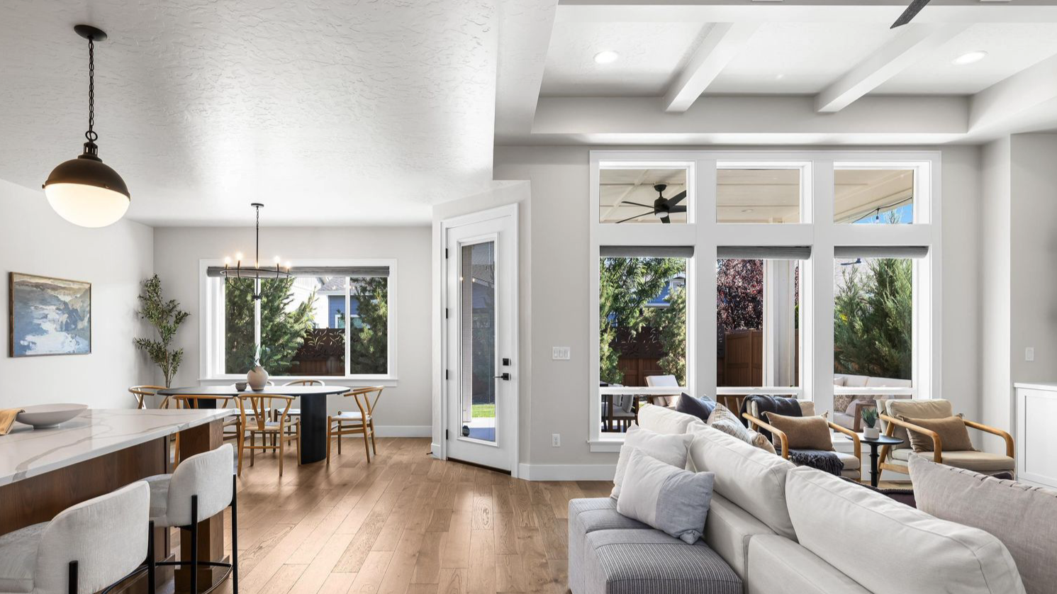 Can You Take Your House Off the Market? A Complete Guide for Home Sellers