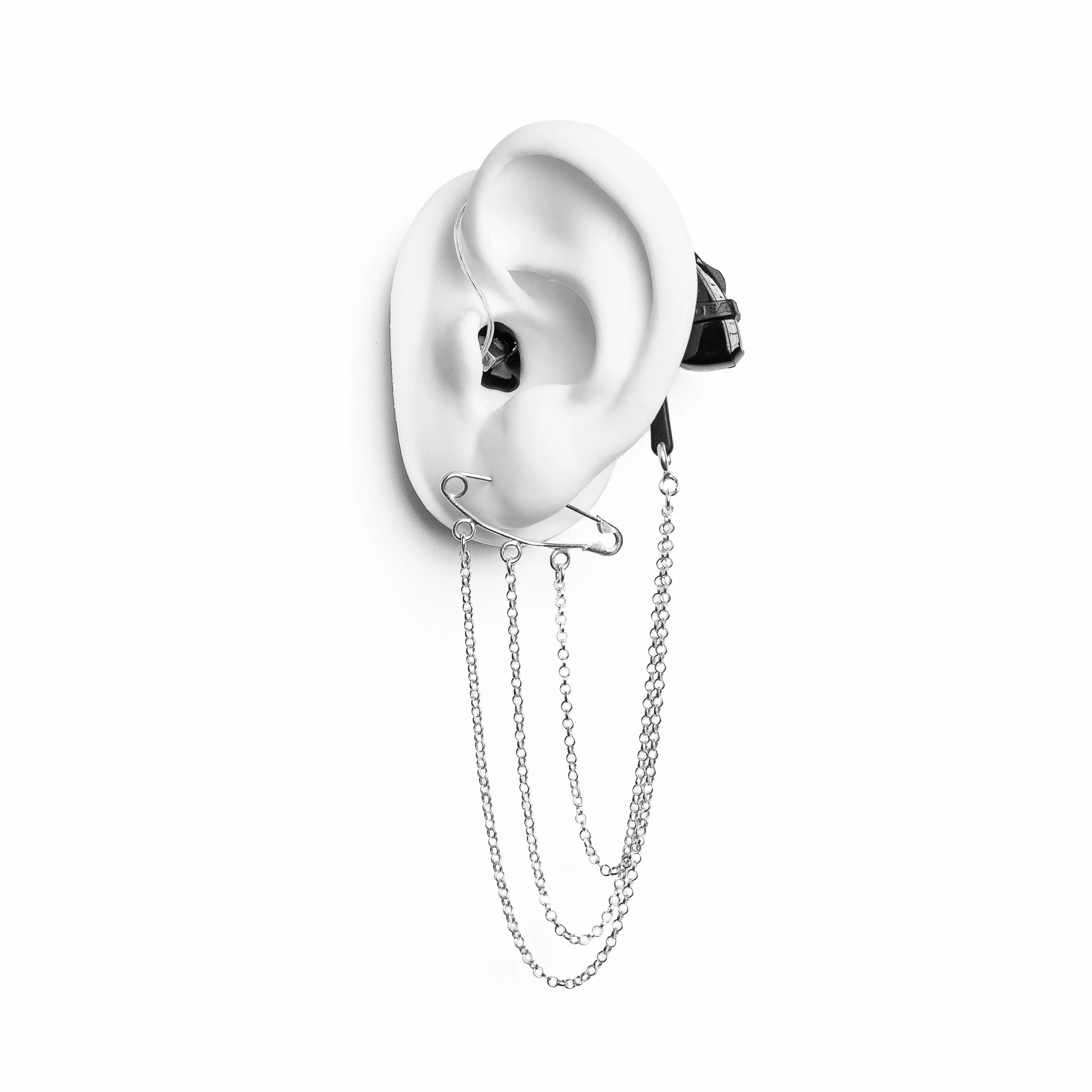 Deafmetal_Silver_Multi_Chain_Pin_01.jpg