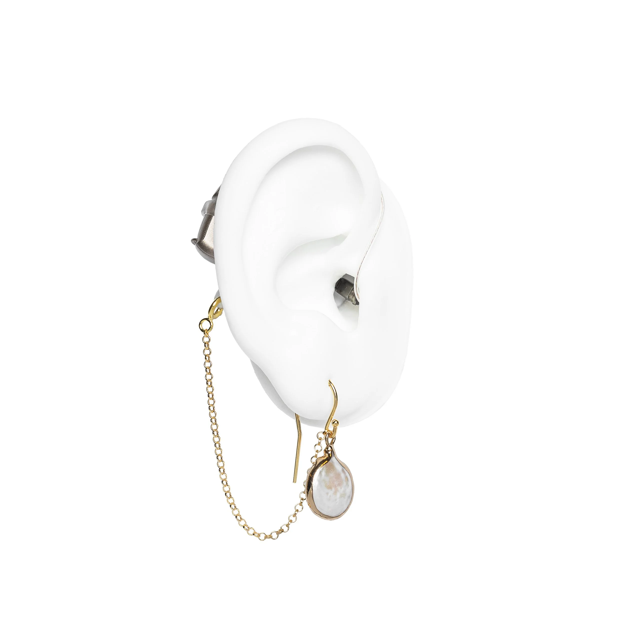 Deafmetal_Gold_Chain_Hoop_hookpearl_01_FIXED.jpg