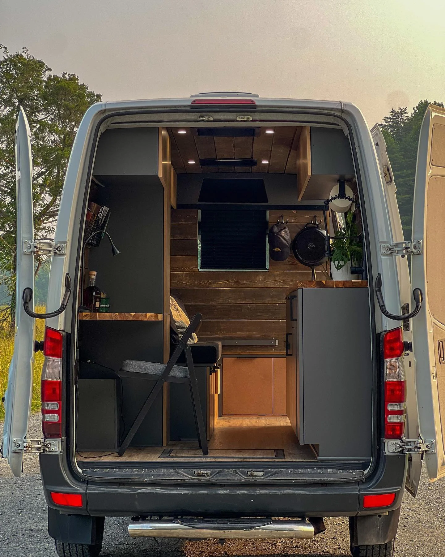 These are our favorites from Kodak&rsquo;s interior. This layout includes full off grid power, double Maxx air fans, a full size Murphy bed, 25 gal water tank with a 6 gal water heater, diesel heater, and much more! 

#maverickvans #campervan #camper