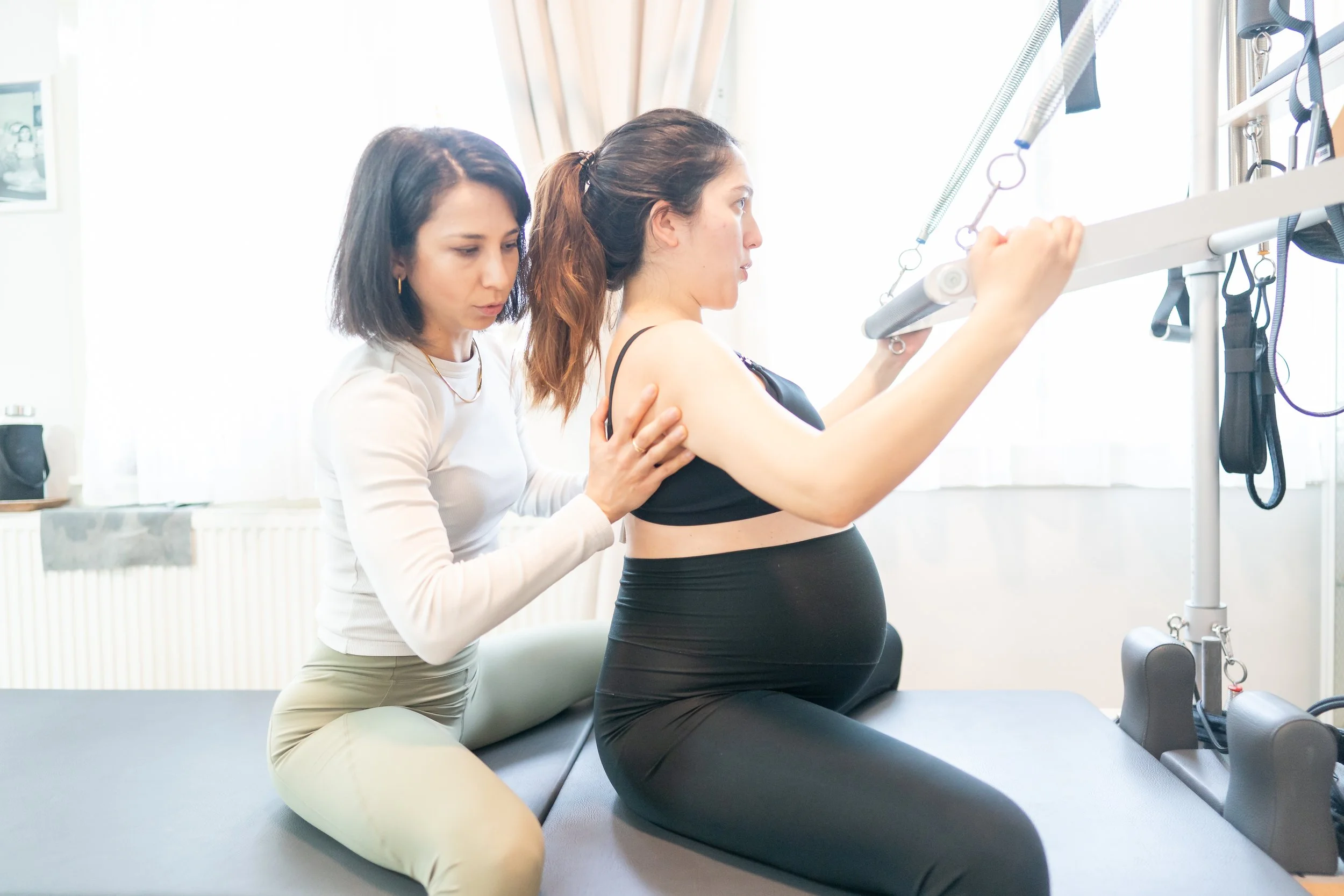 Pilates Pregnant Lady Large-115.jpg