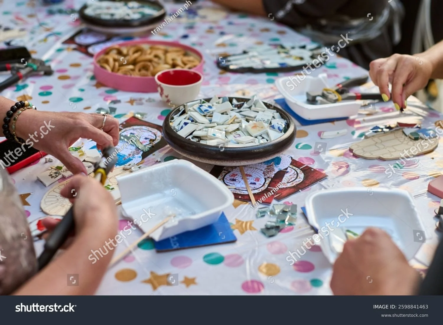 Mosaics w/ Tia Rogers
