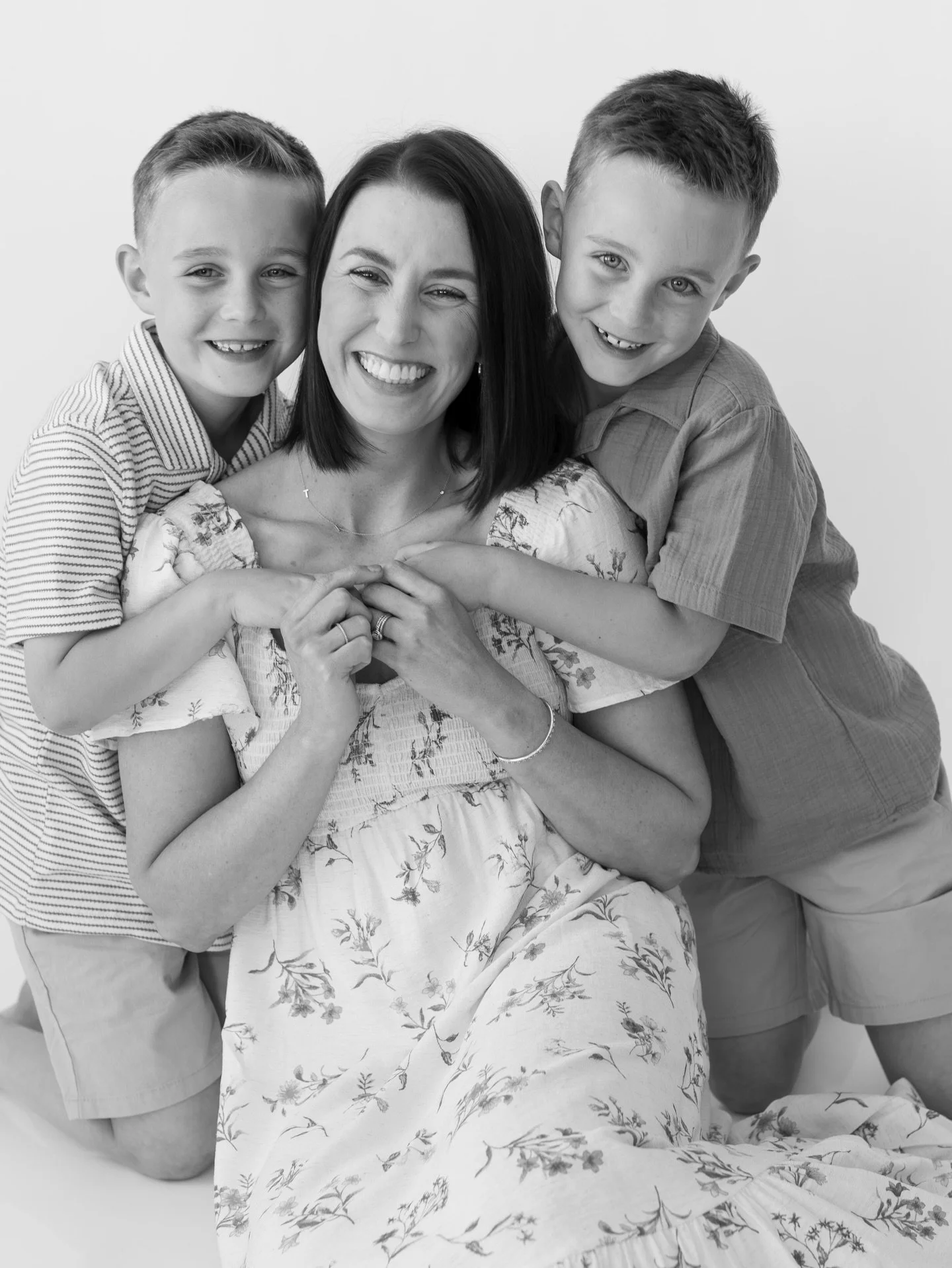 Lauren &amp; her boys 💛