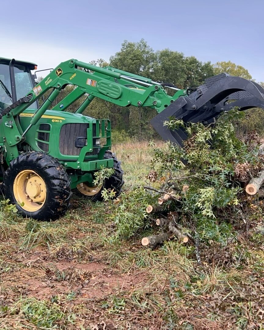 Huge thanks to our NAVHDA Potomac members for volunteering to pick up fallen trees/debris from the Izaak Walton League of America - Bethesda Chevy Chase (IWLA-BCC) field. A lot of our members joined IWLA-BCC as another great place to train their dogs