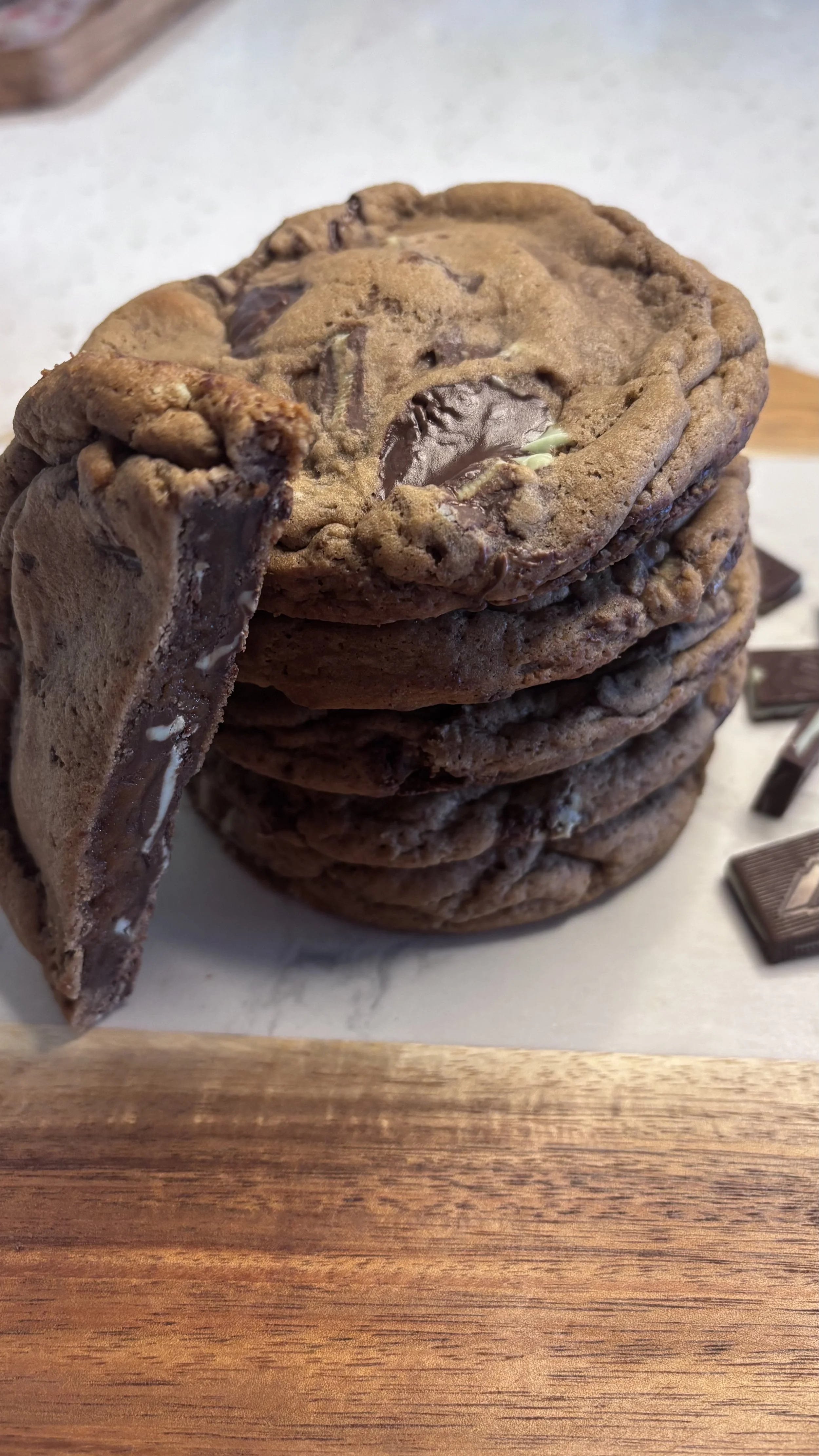 SEASONAL - Mint Chocolate Chunk Cookie