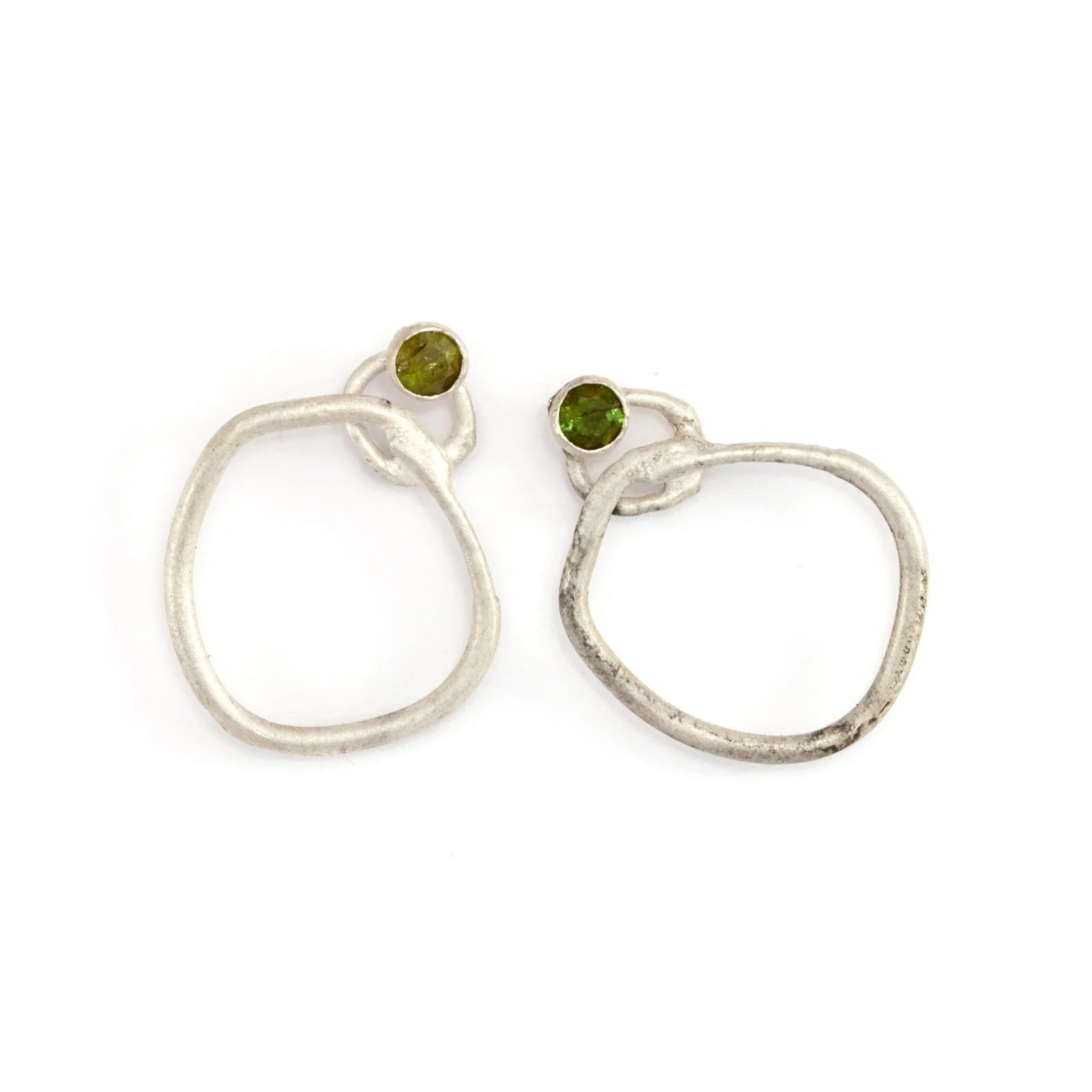 BobbleAndLoopsSilverGreenGarnet2.gif