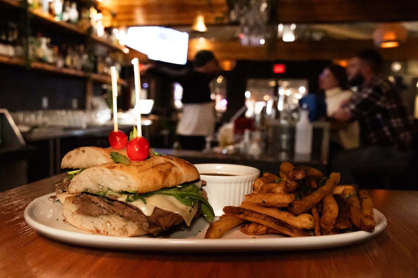 ⭐️You bring the appetite, we&rsquo;ll bring the flavour.⭐️

Photography @photographybyalexaaa 

#foodie
#foodporn
#instafood
#yummy
#delicious
#foodstagram
#foodphotography
#tasty
#foodlover
#foodblogger
#Canmore
#CanmoreAlberta
#ExploreCanmore
#Canm