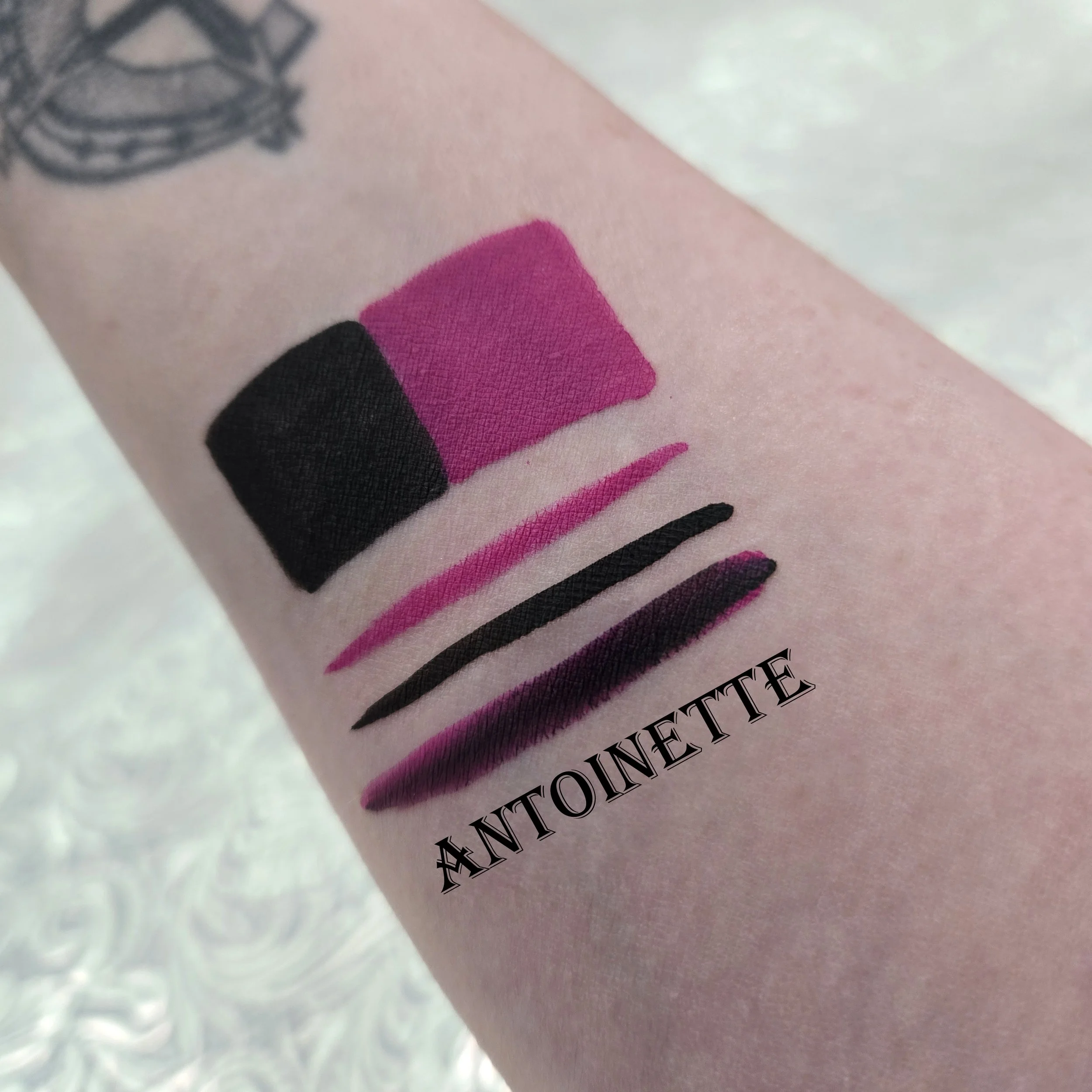 Antoinette 2.jpg