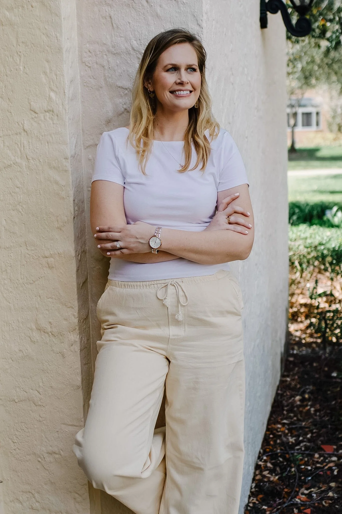 Dr. Julia Connor providing in-home pelvic floor physical therapy in Lake Nona, Florida