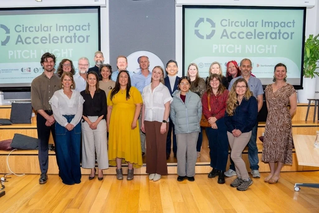 Circular impact accelerator cohort during the pitch night