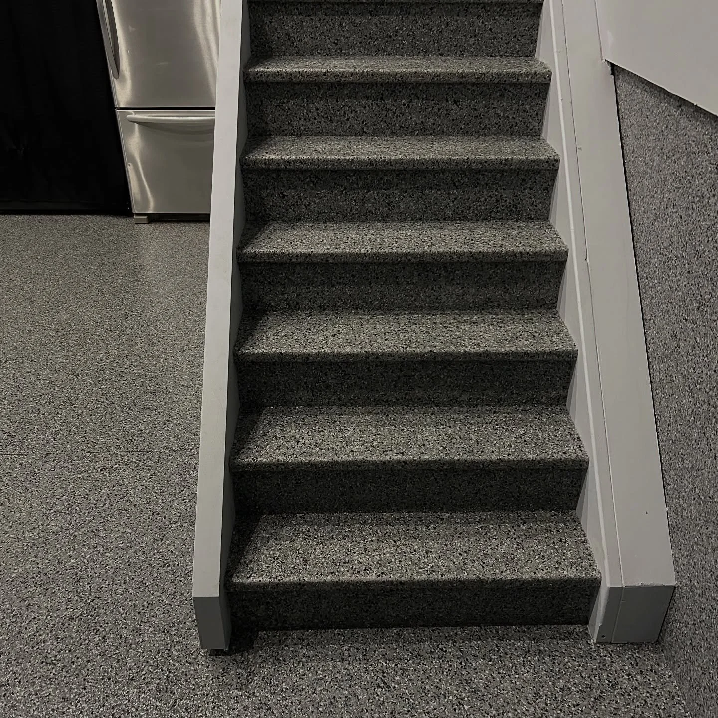 Added the final touch to this garage we completed several weeks ago - the coated stairs make all the difference! 🔥😍