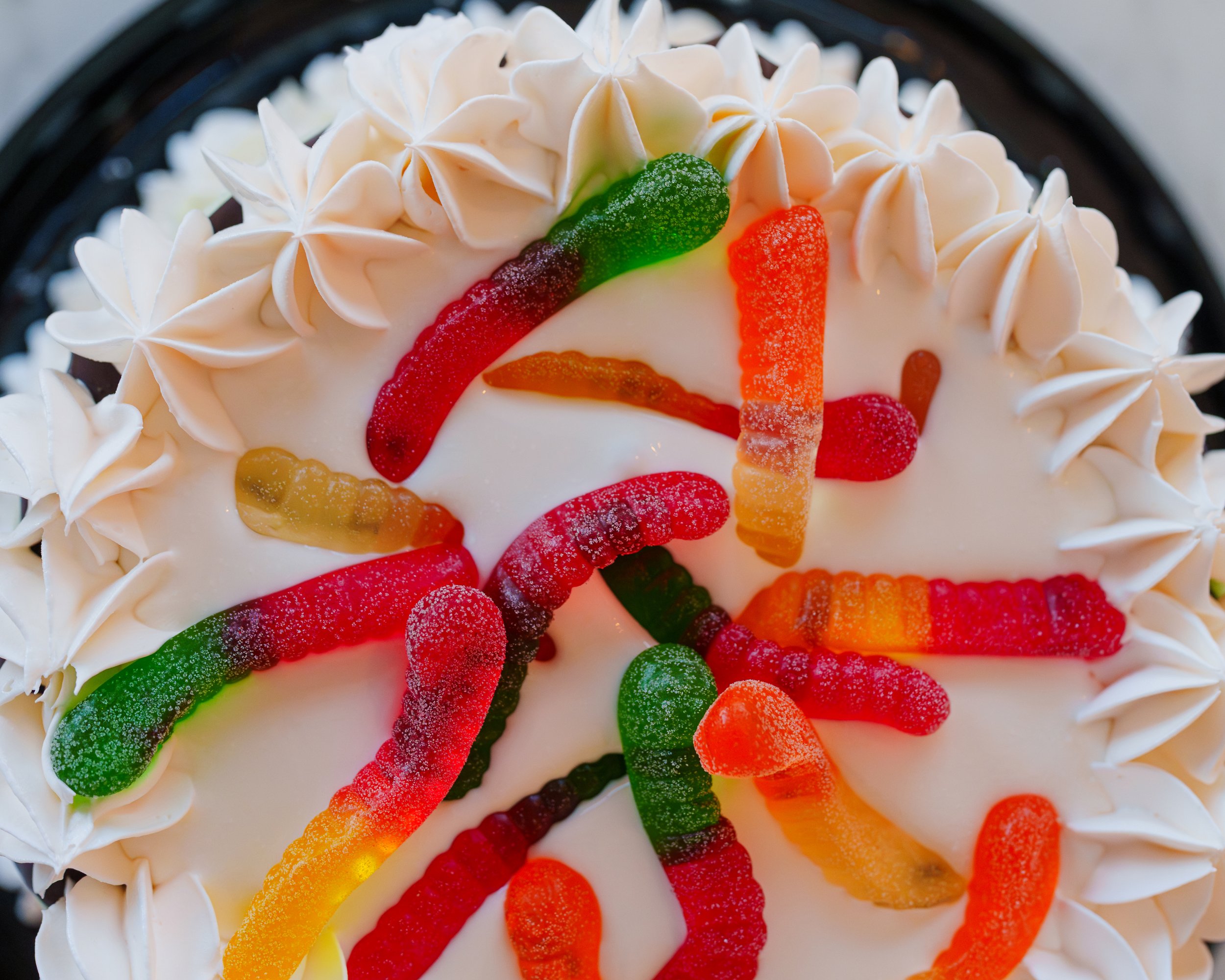 whits-centerville-frozen-custard-cakes-key-lime-gummy-2A.jpg