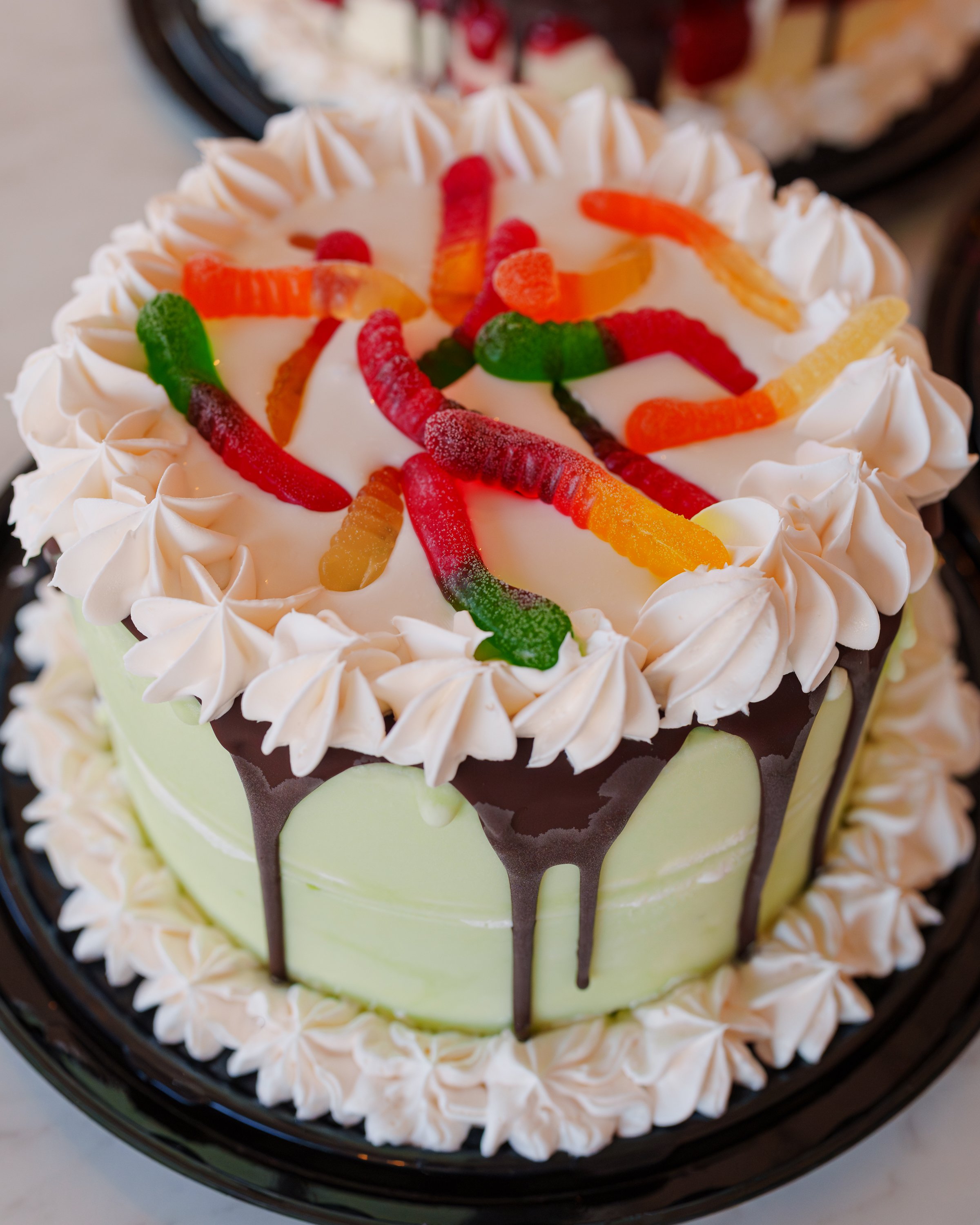whits-centerville-frozen-custard-cakes-key-lime-gummy-1A.jpg