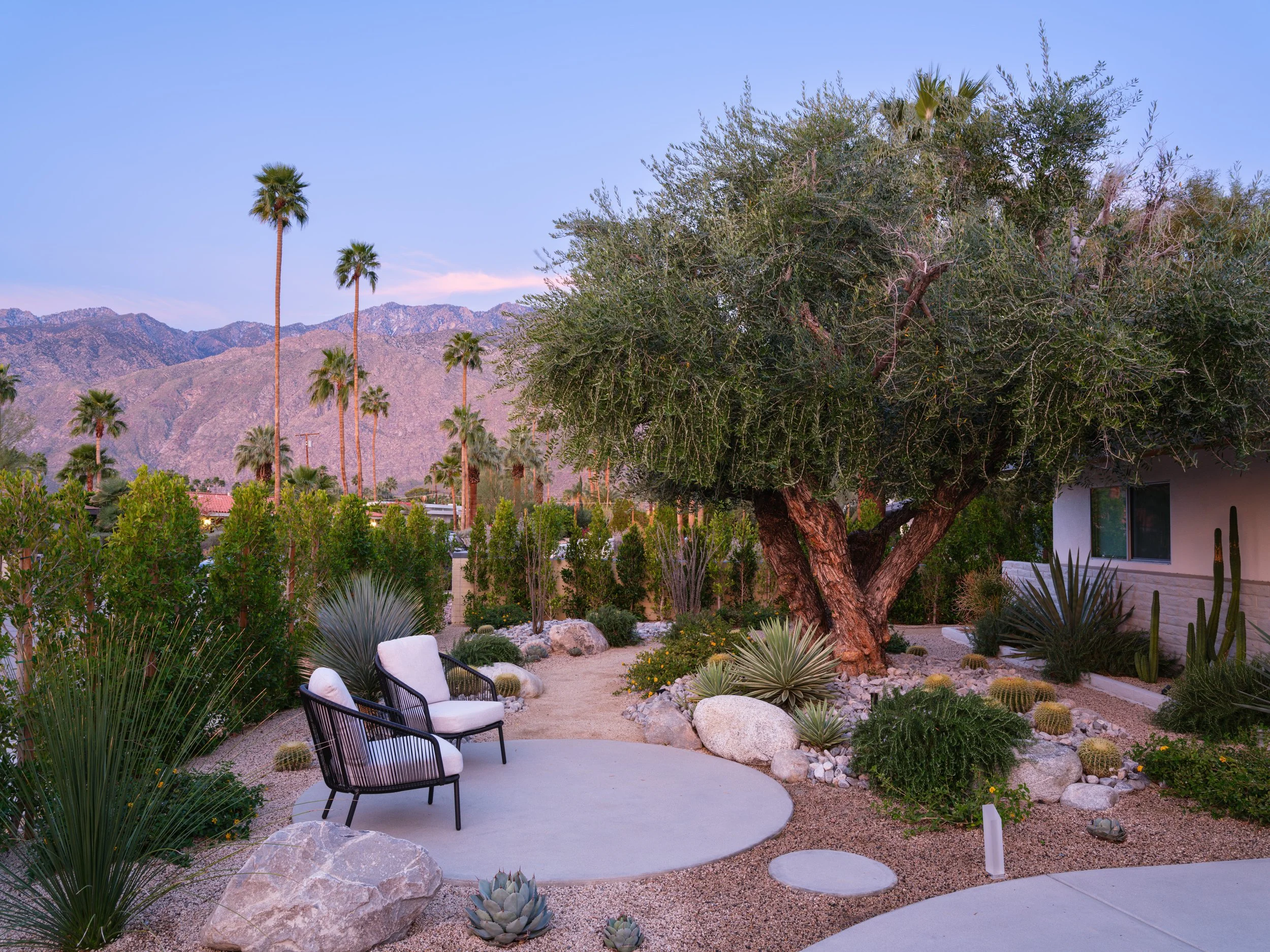 2284 E Desert Palms Dr-1.jpg