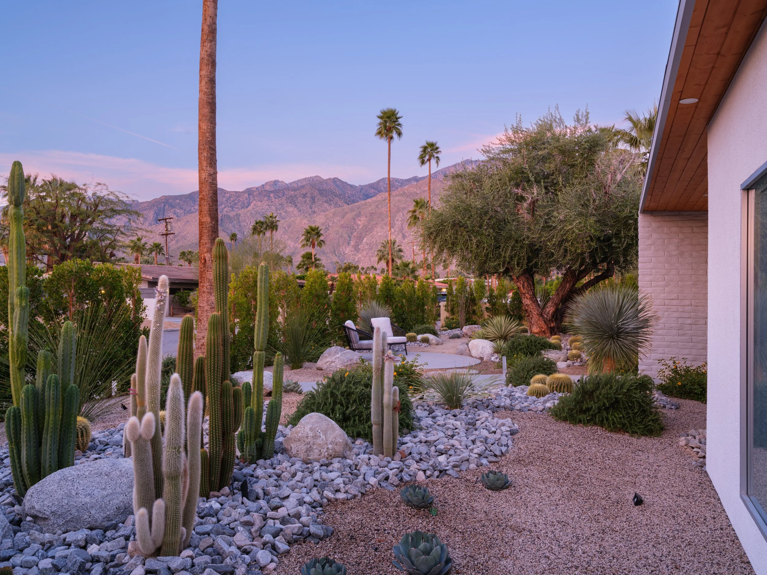 2284 E Desert Palms Dr-2.jpg