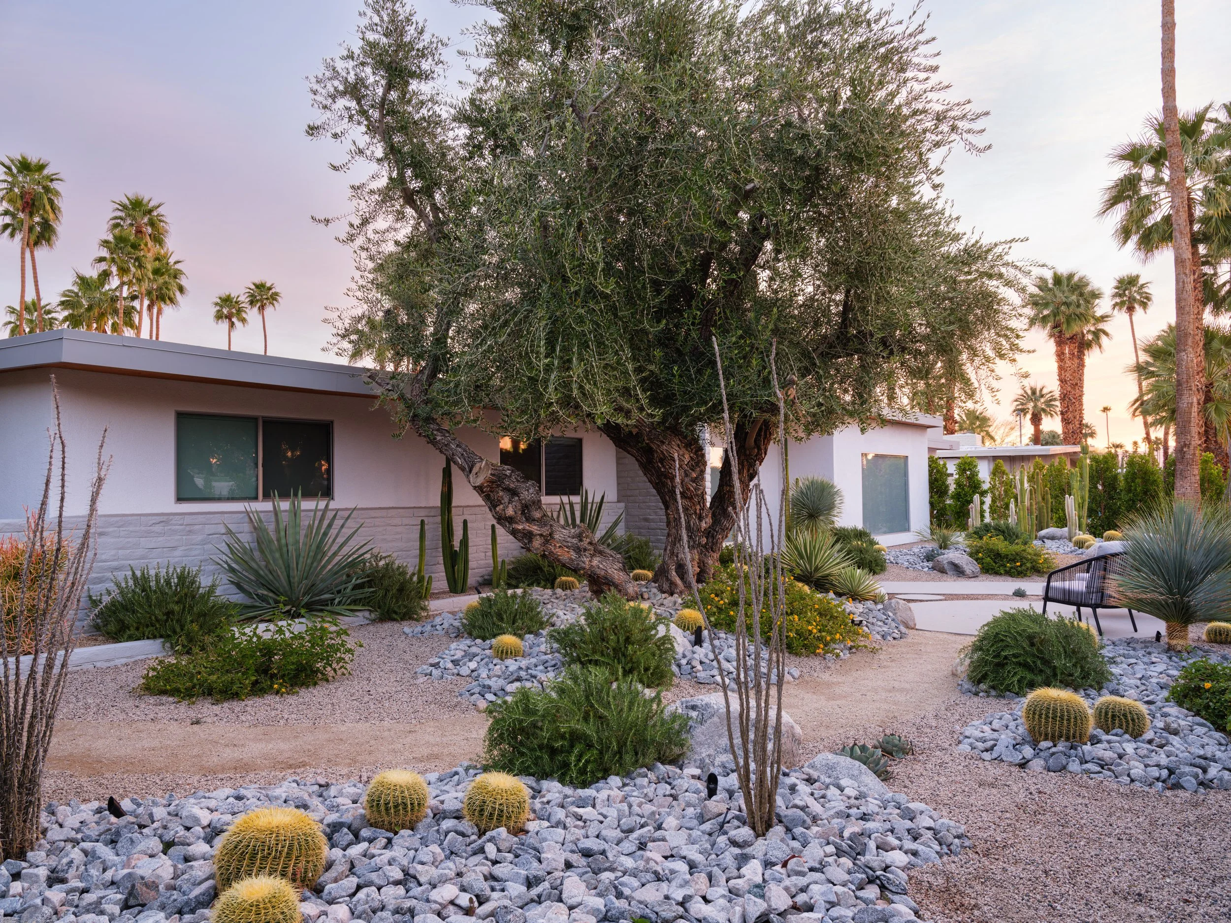 2284 E Desert Palms Dr-5.jpg