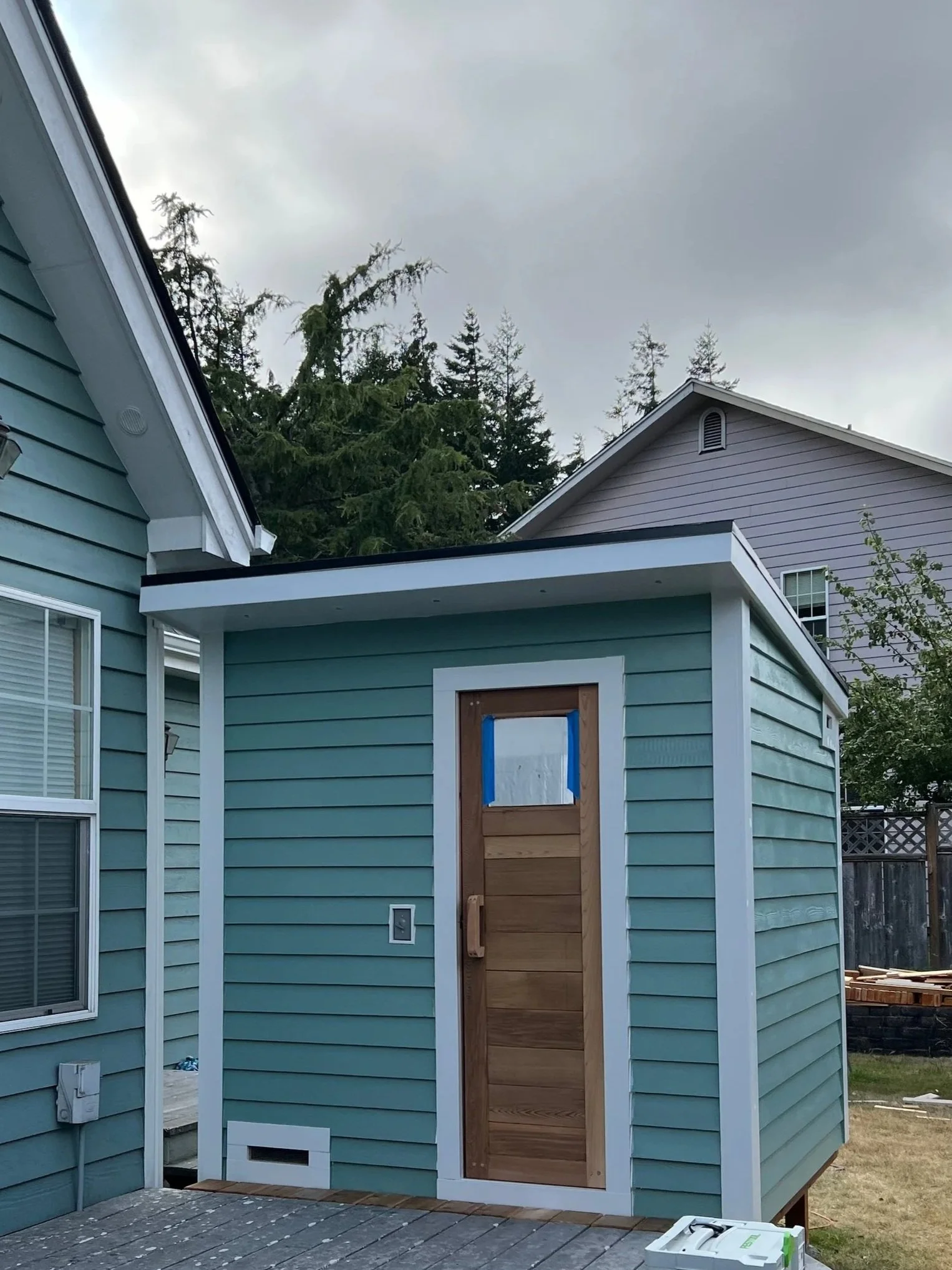 Pistachio Paints Residential House Painters in Portland, OR