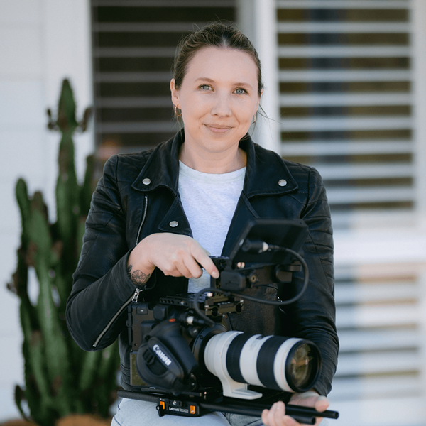 From Photography to App Founder: Bonnie Cee’s Creative Journey