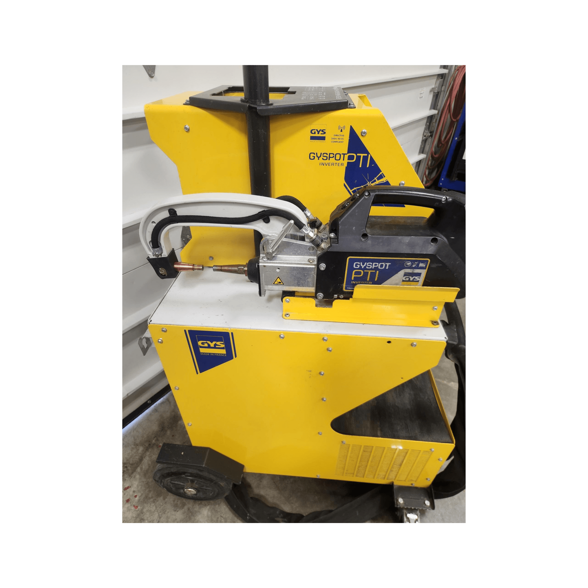 GYSPOT spot welder machine side view in collision repair shop