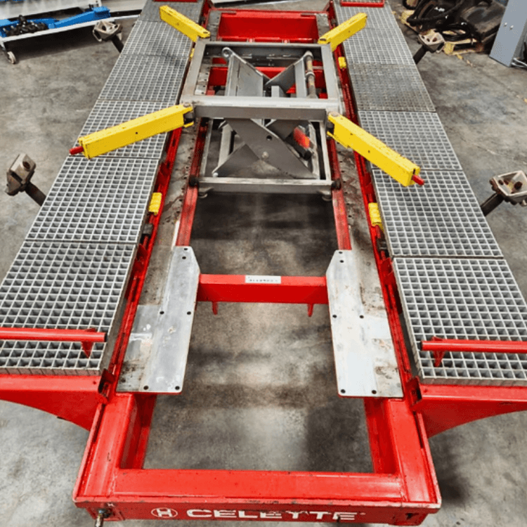 Griffon drive on frame bench collision repair system