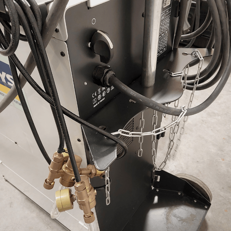 Front view of GYS NEOPULSE 300-T2 MIG MAG welder
