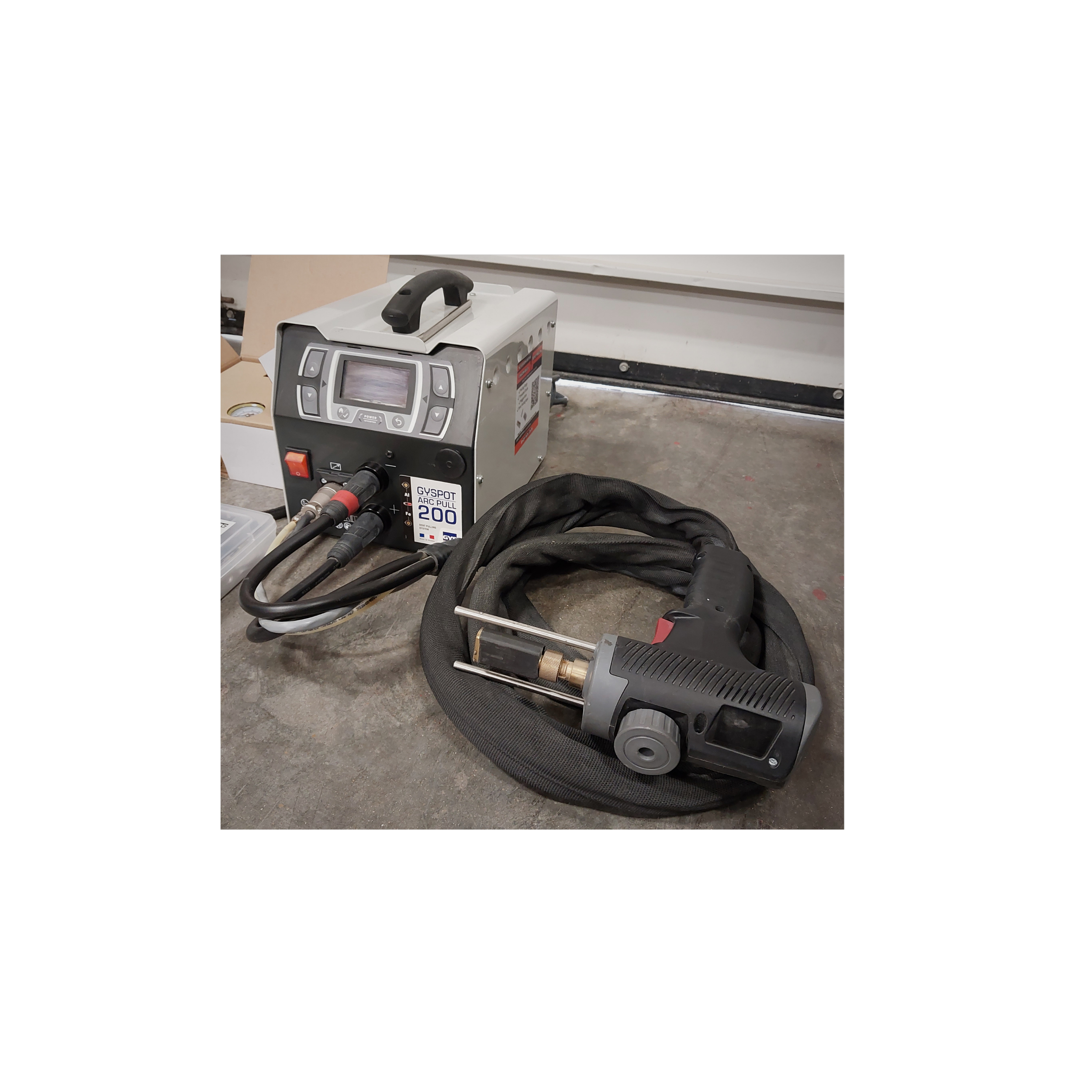 Auto body dent-pulling machine with linear motor and digital interface.png