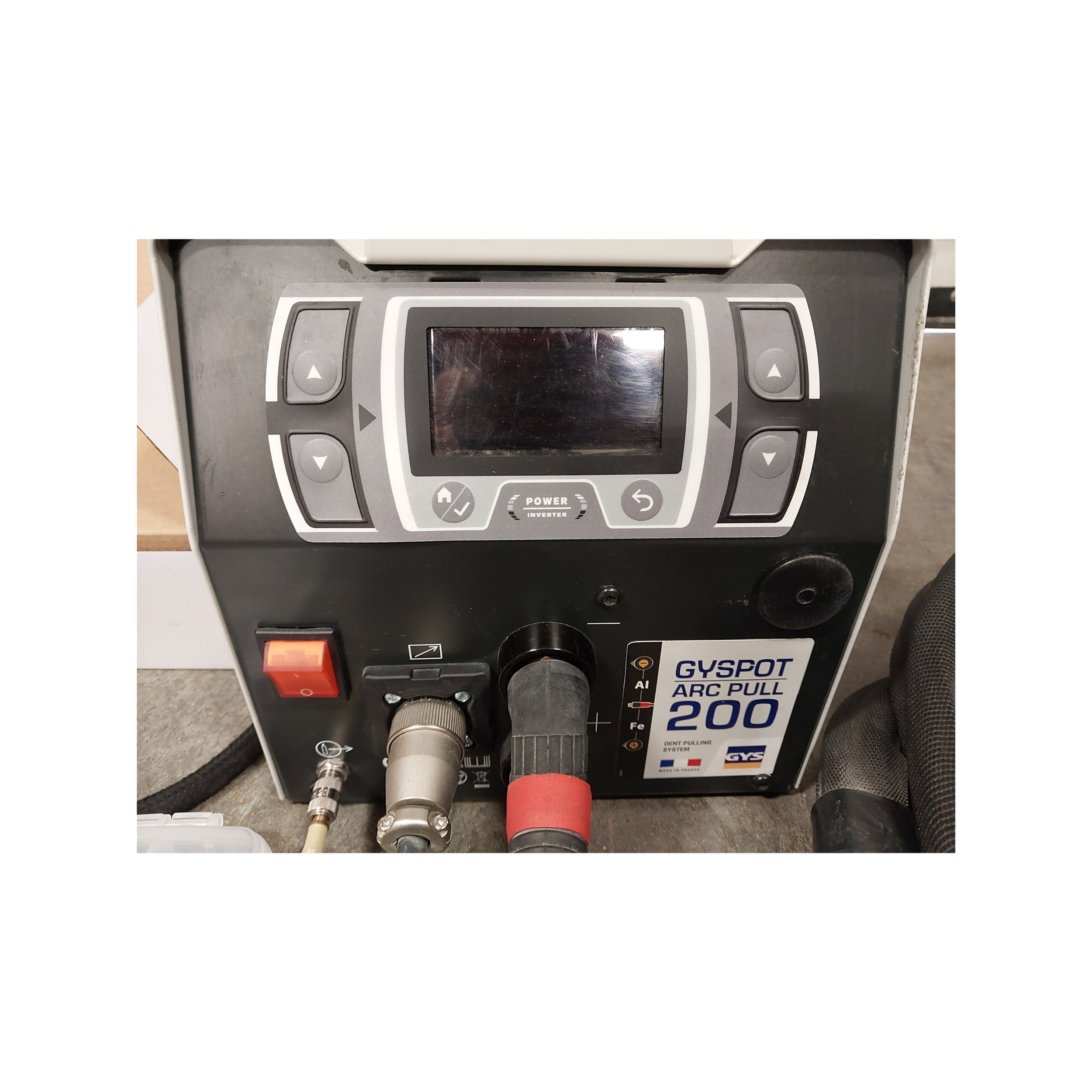 Front view of GYSPOT ARCPULL 200 with digital control gun.png