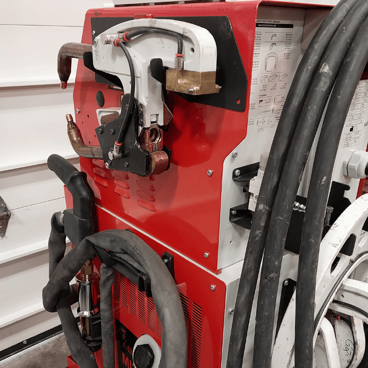 Chief Mi300i spot welder with single side kit.png