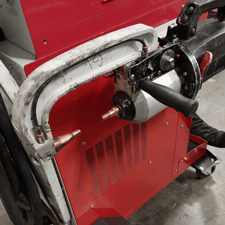 Chief Mi300i resistance spot welder for collision repair.png