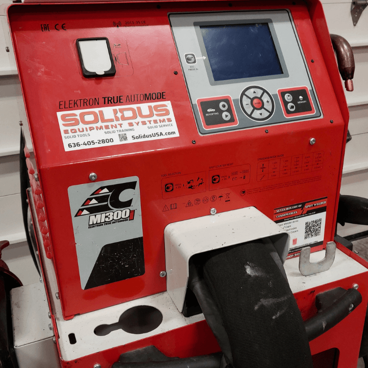 Chief Mi300i spot welding machine.png
