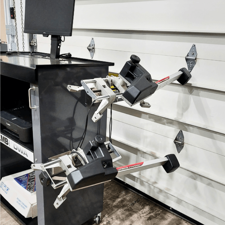 professional wheel alignment machine setup auto repair shop
