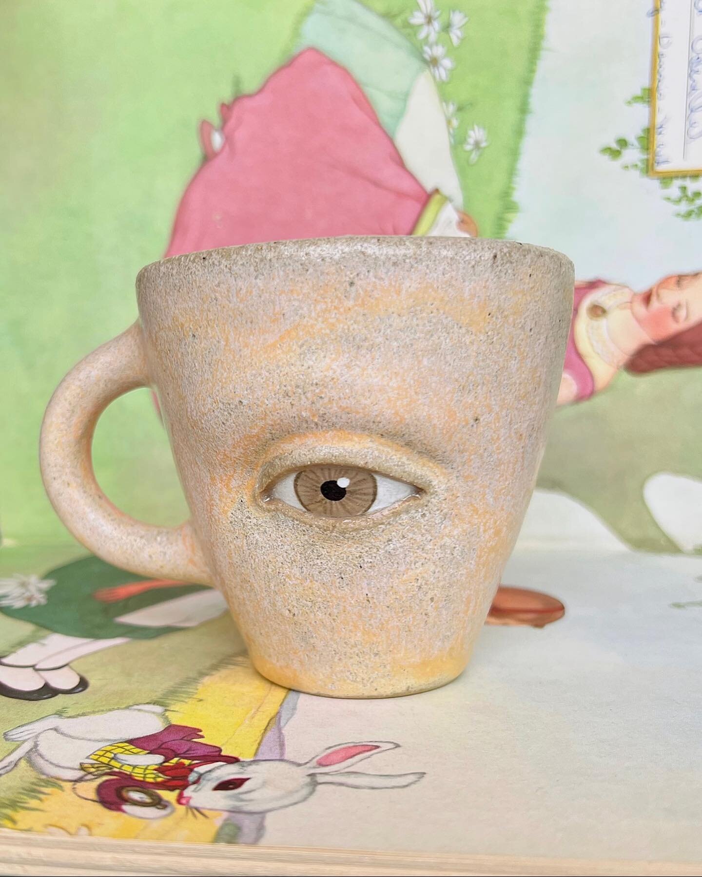 I love this cheery glaze so much! Im curious what the color makes you think of?
🙃
🍭
🍊
🍦
#ceramics #ceramicart #orangesherbet #orangecreamsoada #eyeart #eyeseeyou #surrealism #handbuiltpottery