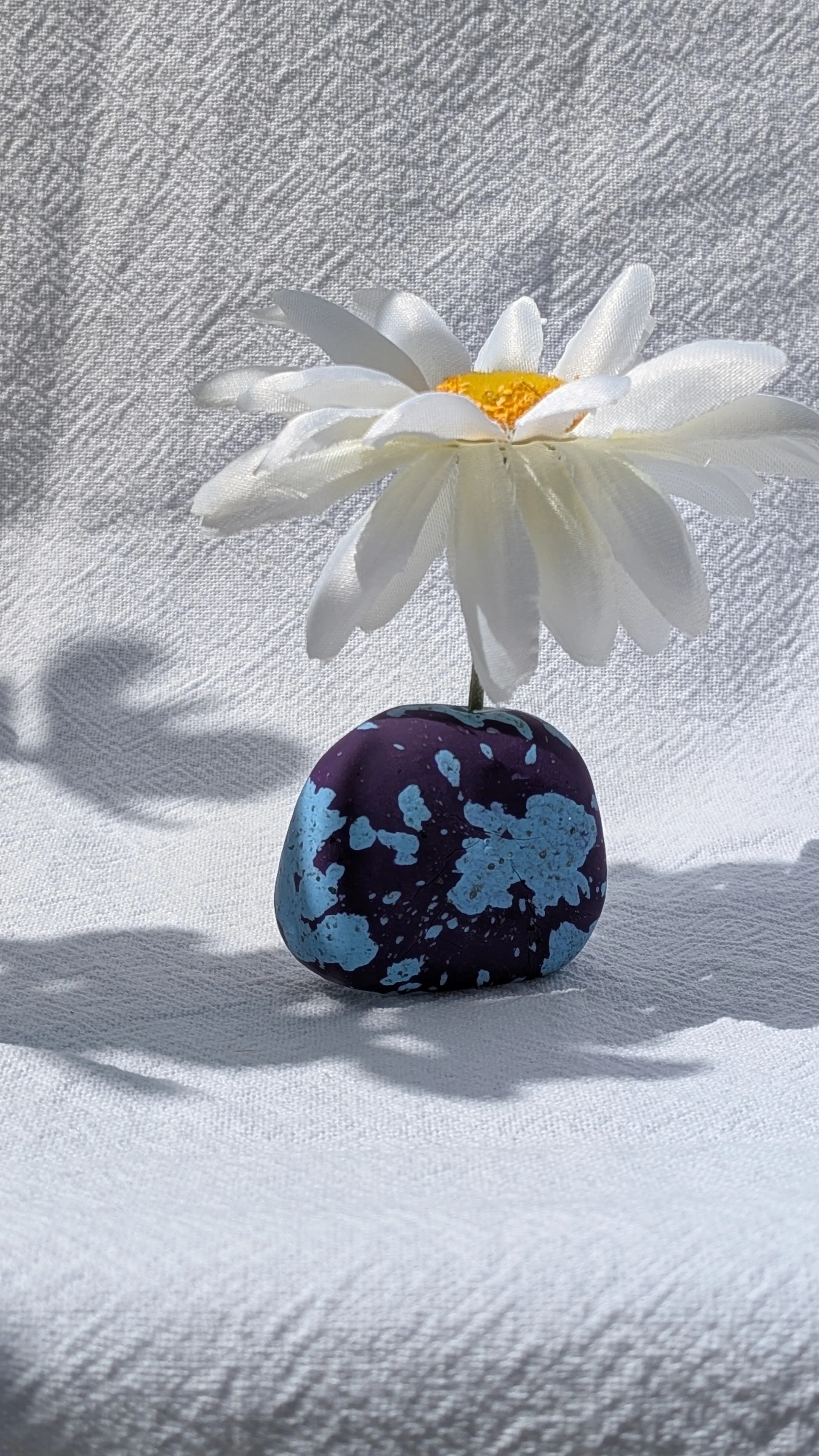 POCKET POTTERY
I guide you through using polymer clay to create pocket sized creations! You take home a hand-made, hand baked creation!