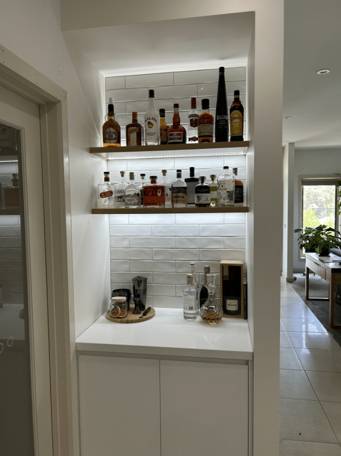 Bar Back Lighting.png