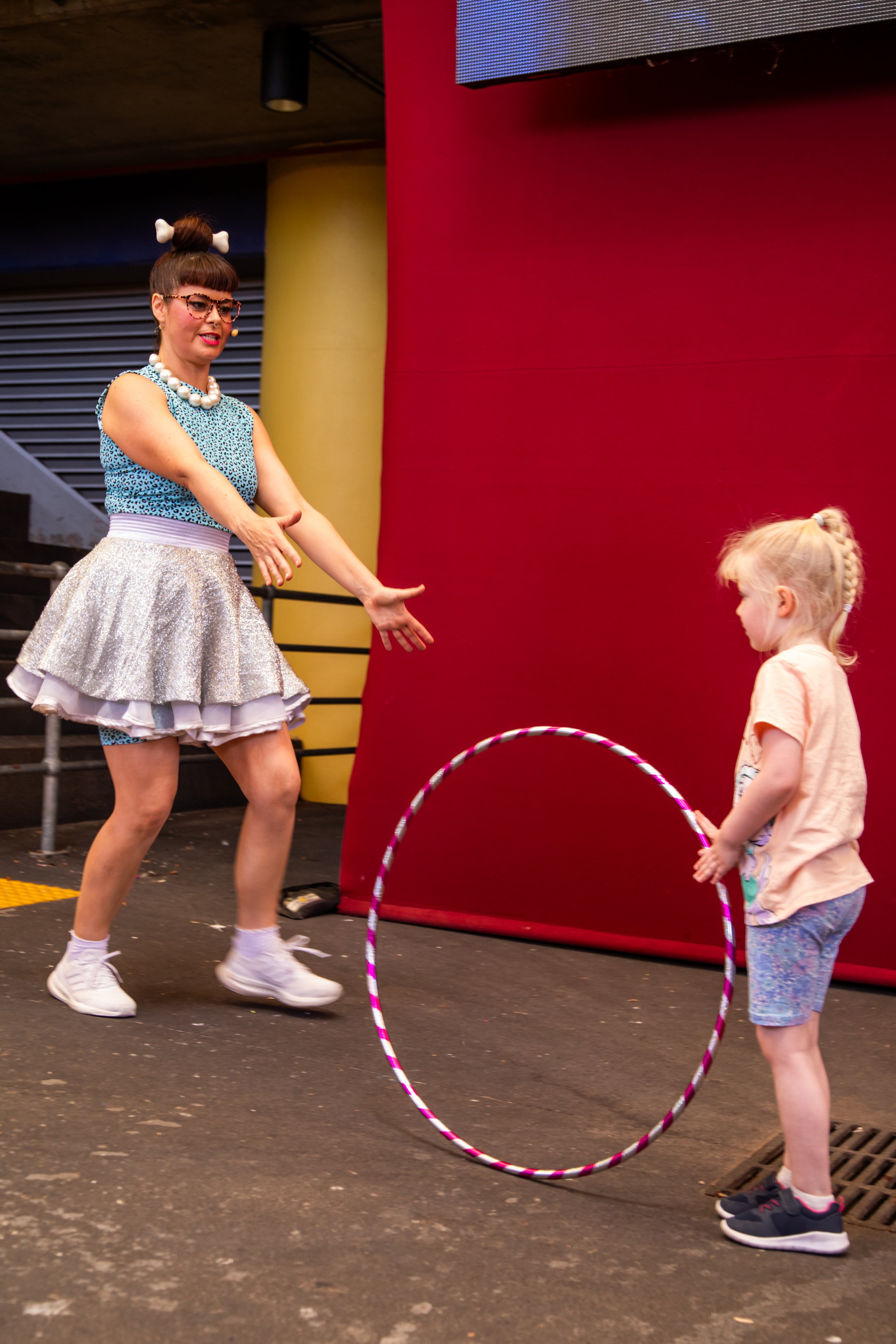 HULA HOOP SHOW.jpg