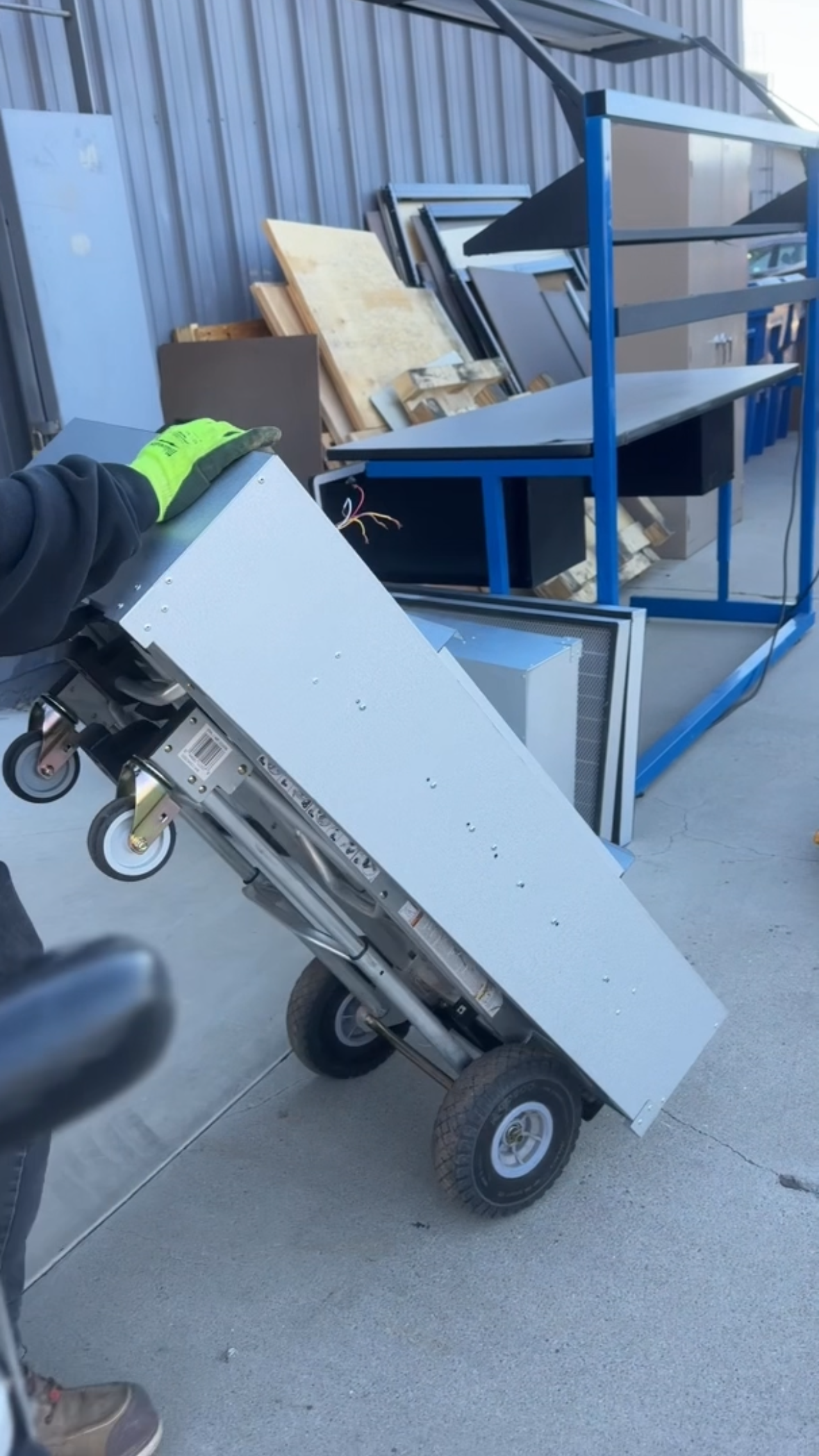 Commercial equipment and debris removal service in Santa Barbara California by Hauling-4-u providing professional hauling and same-day junk removal services.