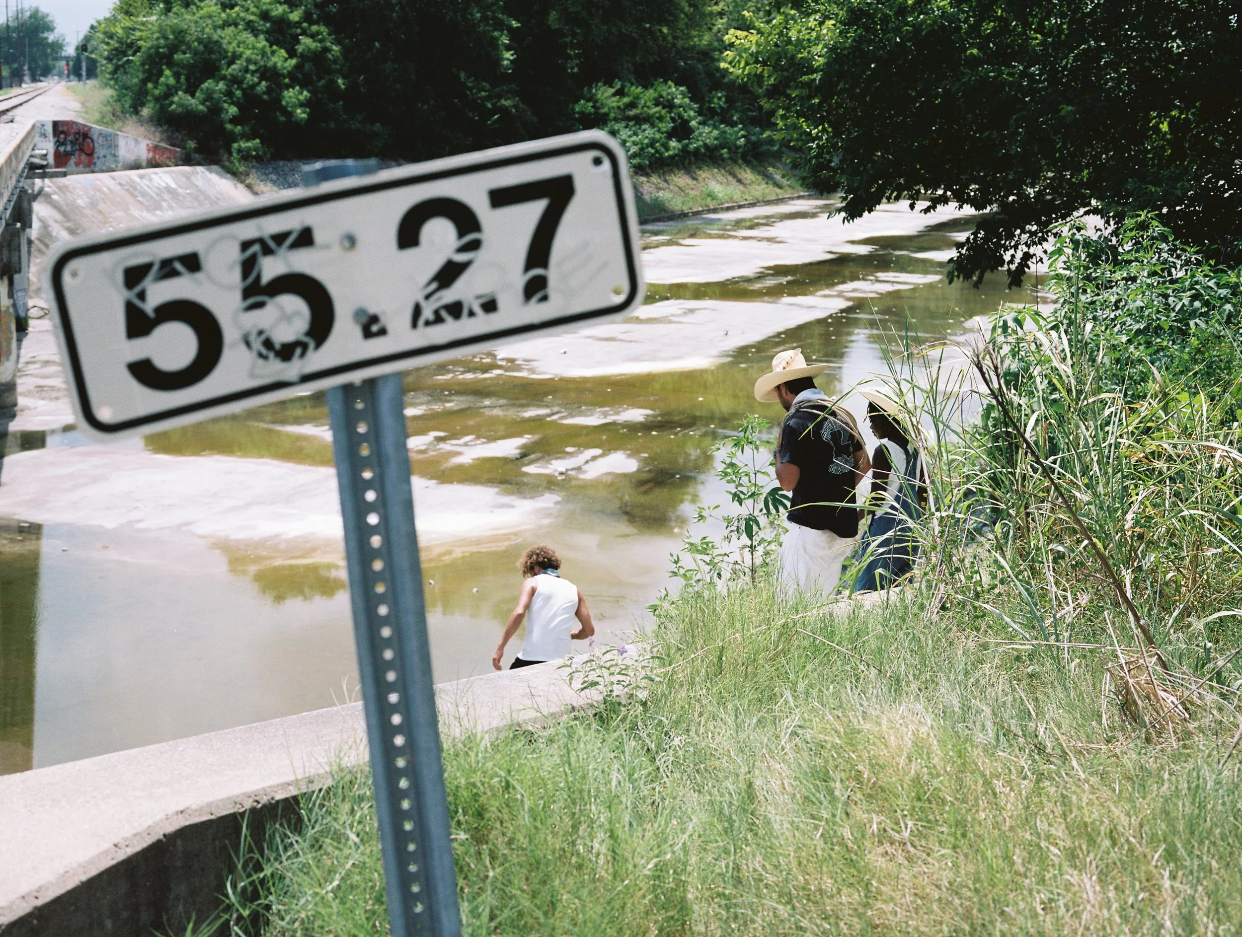0963044511-R1-E012.jpg