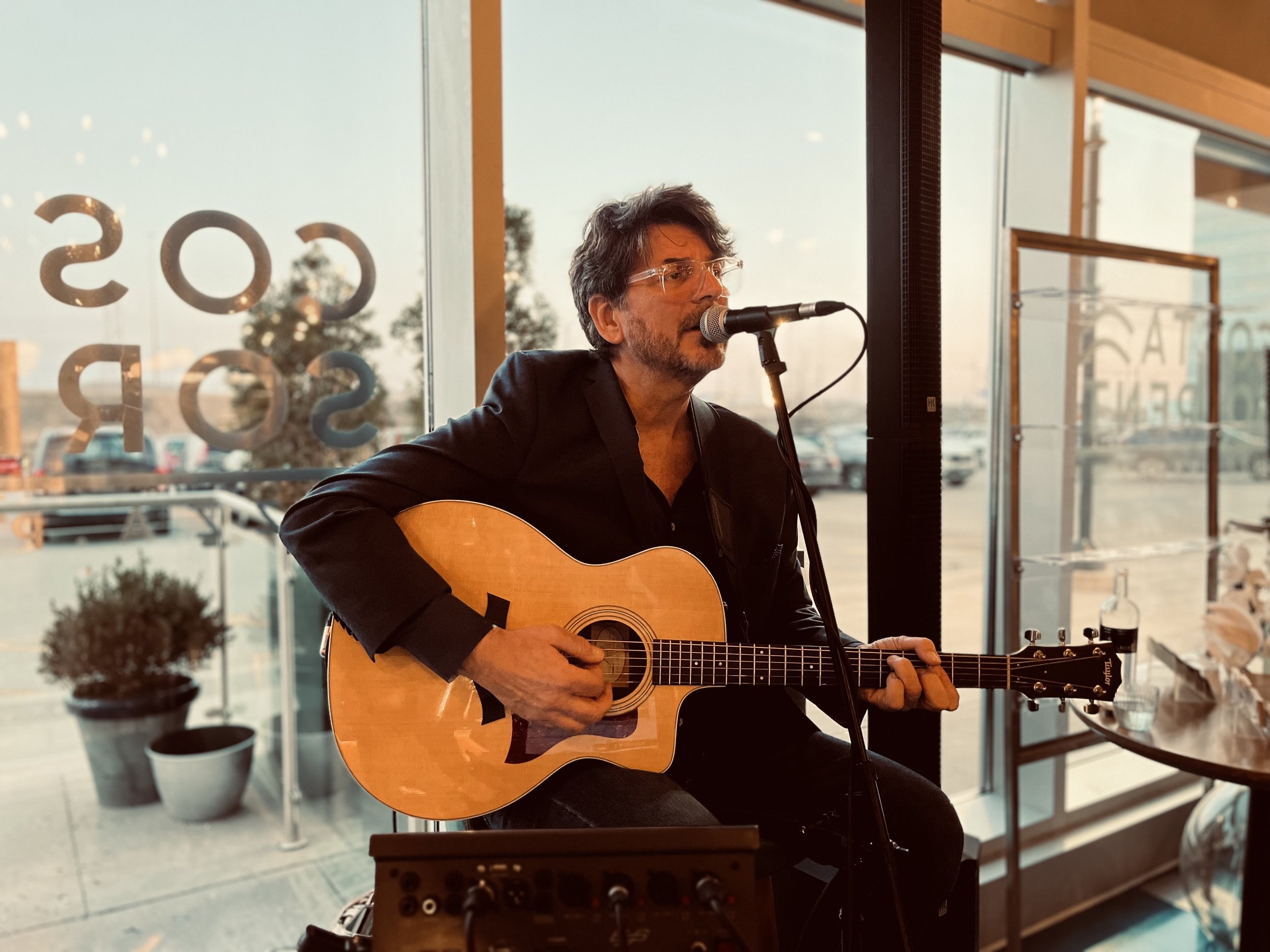 LIVE MUSIC - GIORDANO CATTONAR