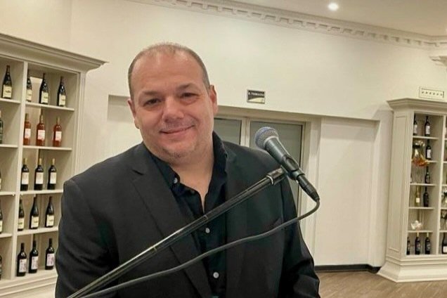LIVE MUSIC - ALESSANDRO BATTAGLIA