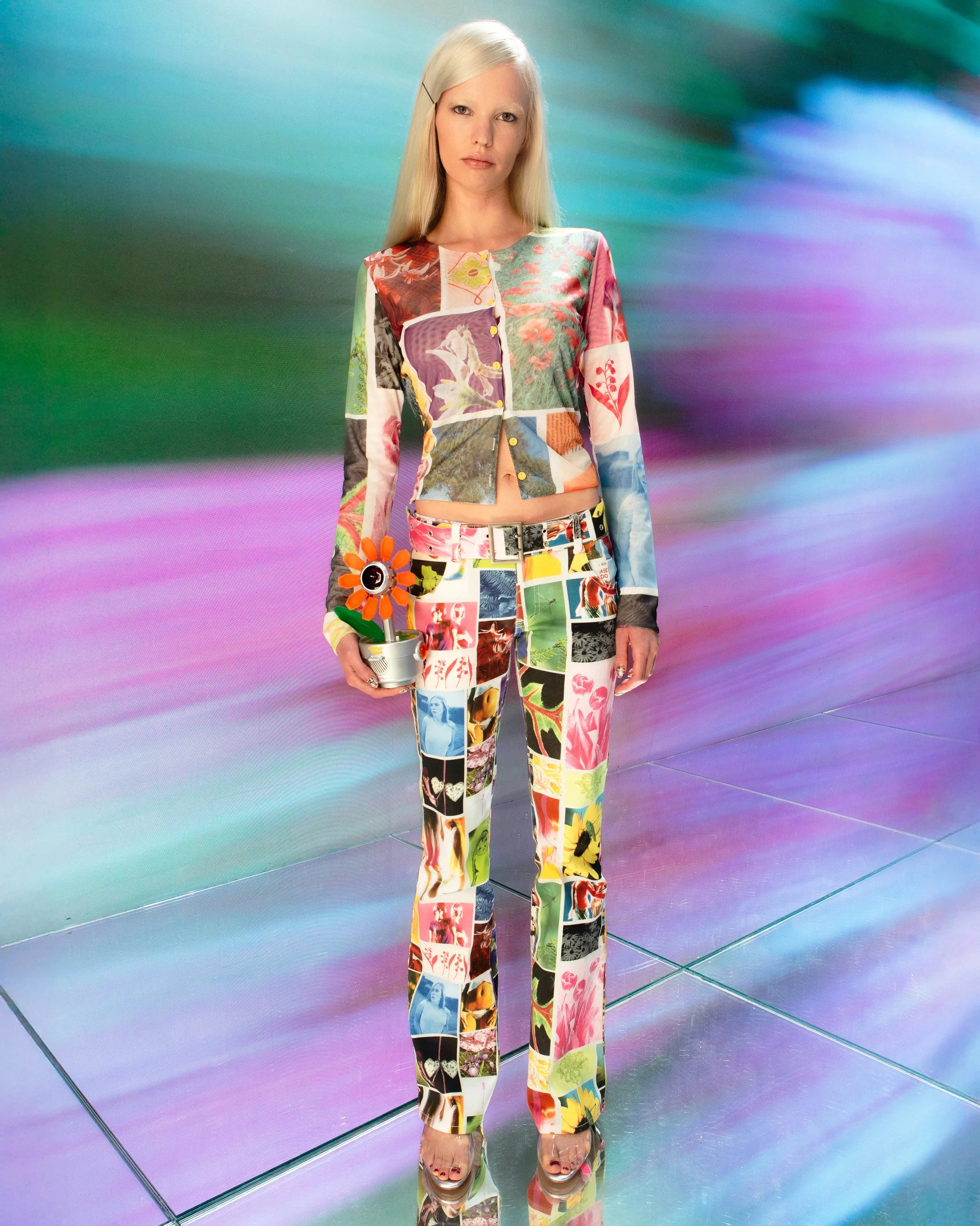 Look16.JPG
