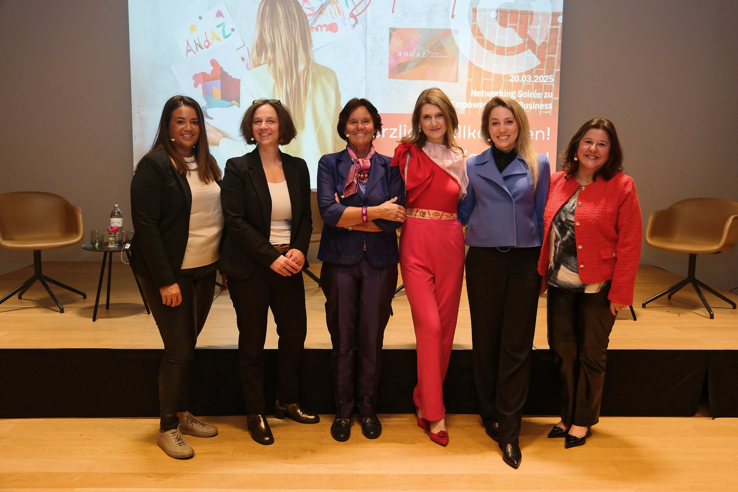 CCFA-SalonFeminin F2587editedcompressed.jpg