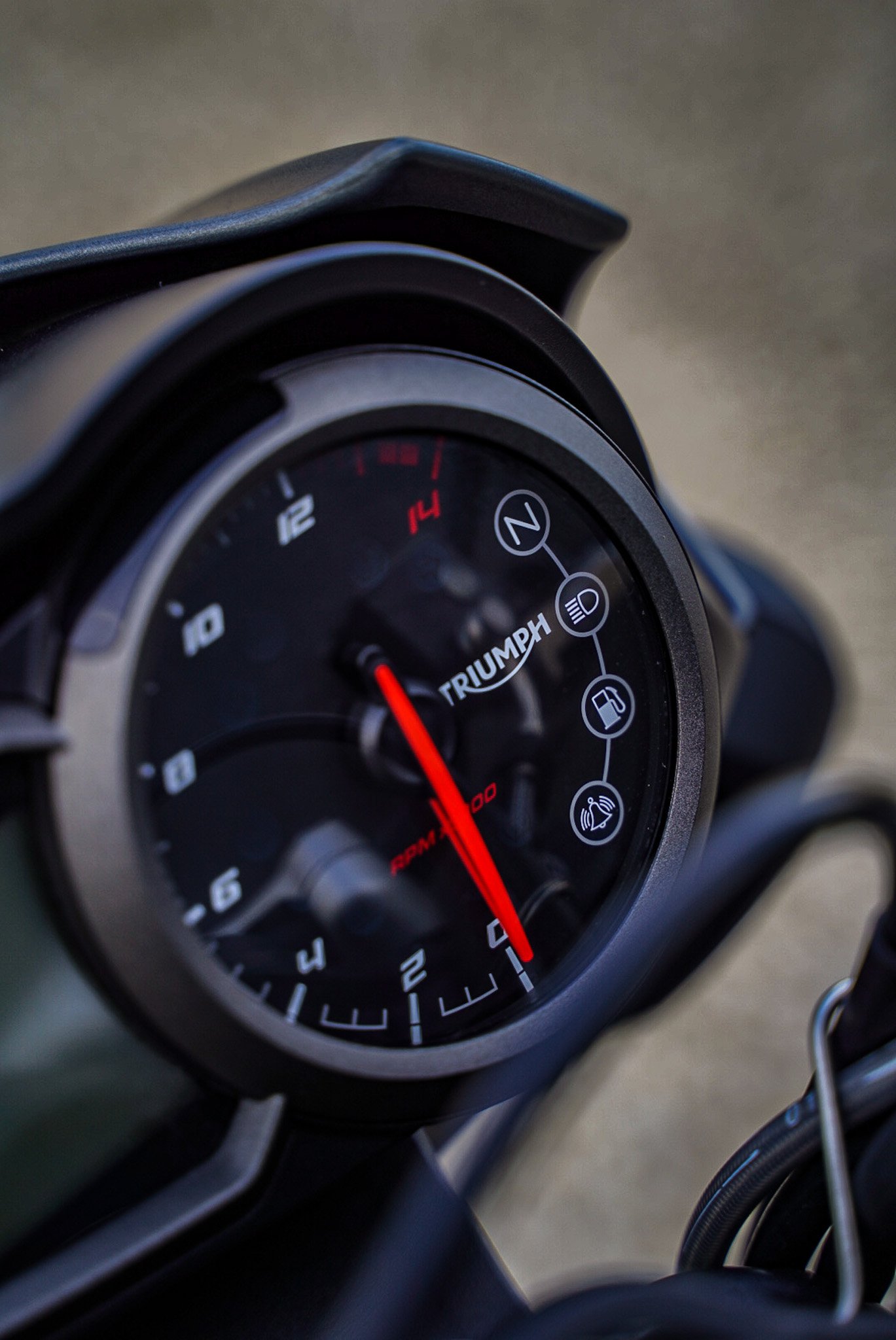 Triumph-Daytona_765-tactomiter.jpg