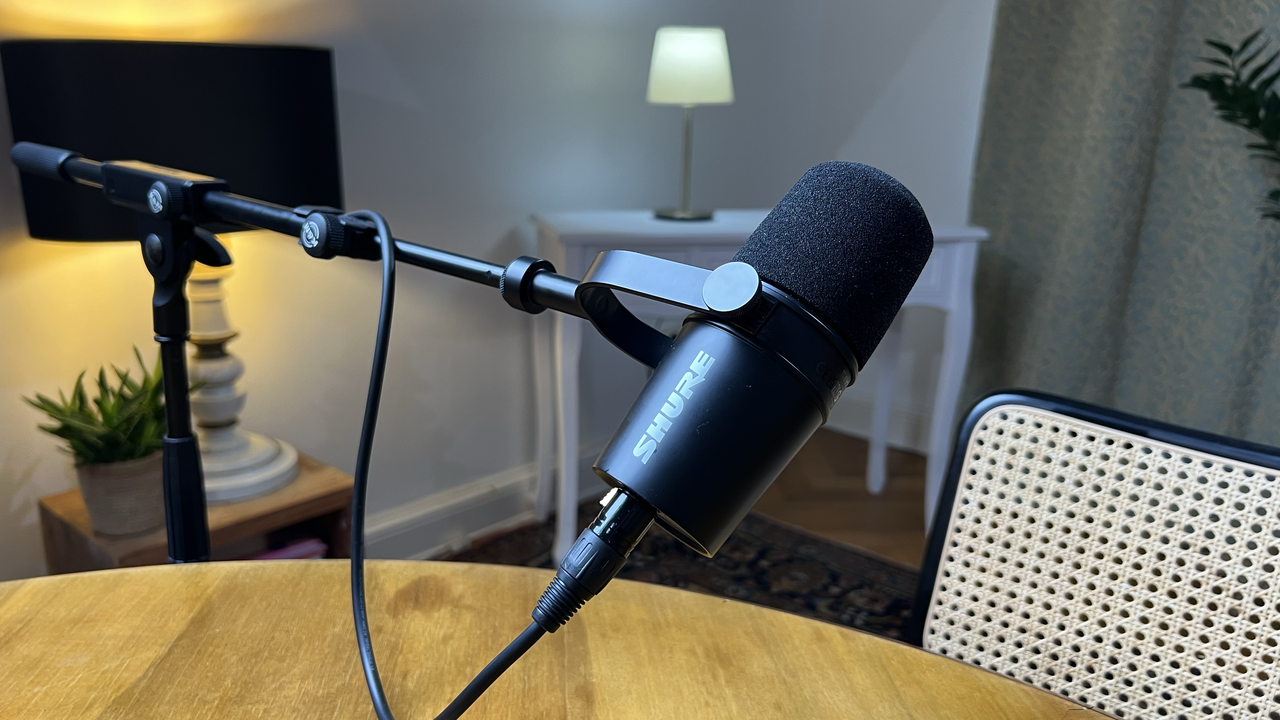 Schönes Berliner Altbau Podcast Studio in Charlottenburg