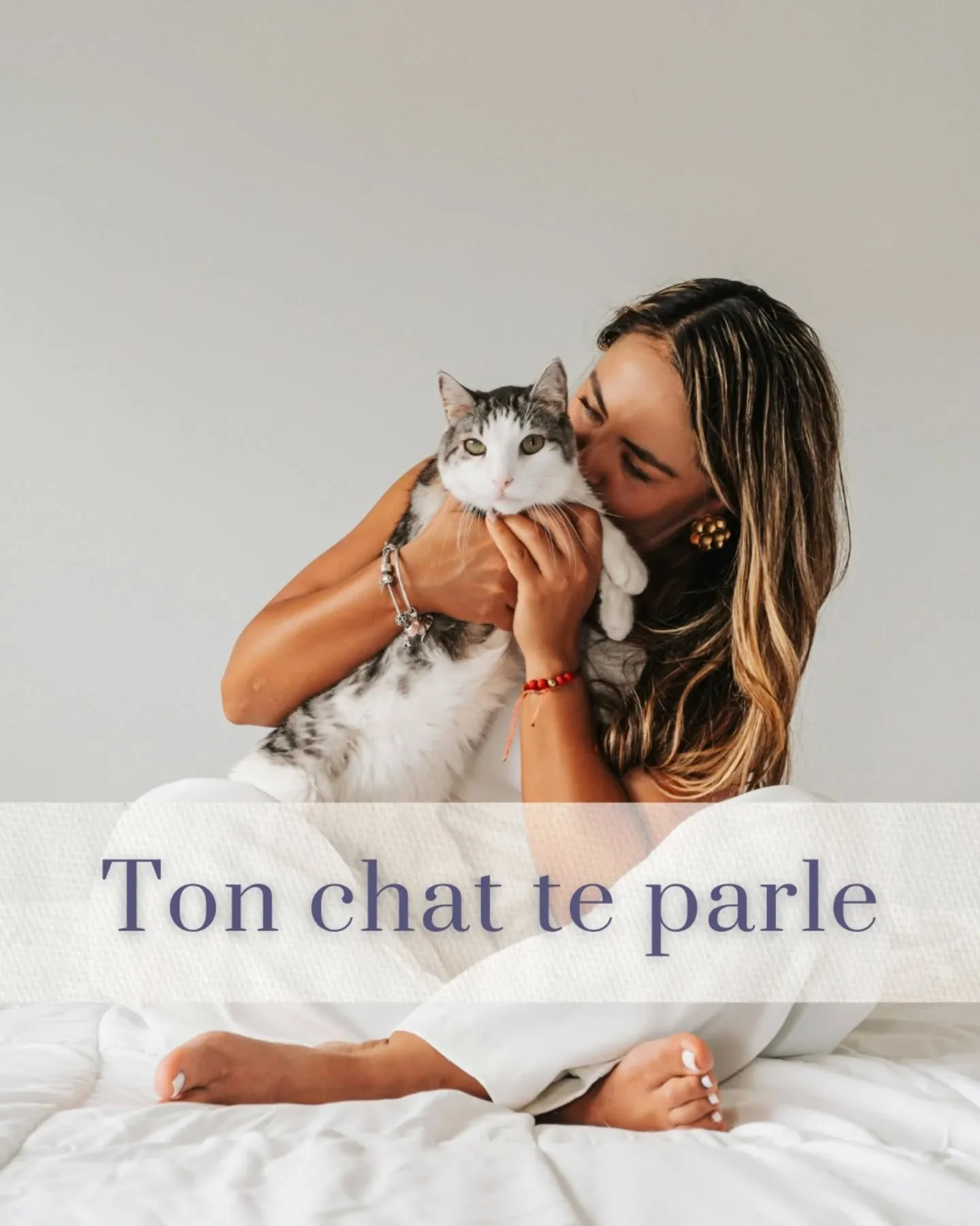 Ton chat communique tous les jours avec toi. Mais parfois vous avez du mal &agrave; vous comprendre... 

C'est pour cette raison que je me suis form&eacute;e &agrave; la communication animale. 

Je voulais 
🙄 comprendre Mistic
🐱 la rassurer 
💬 lui