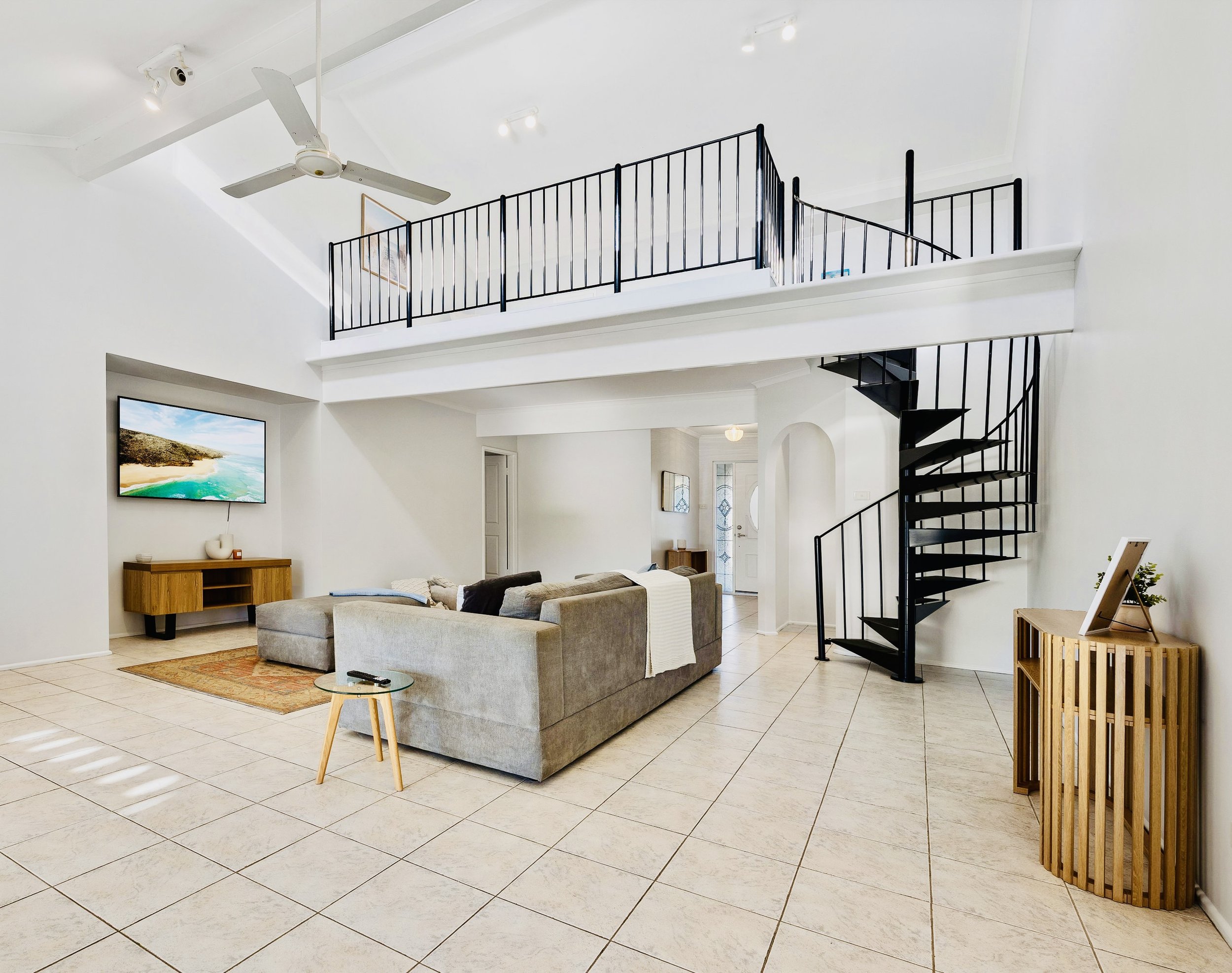 Smada Stay Joins the Eyre Hosting collection on the Port Lincoln Marina
