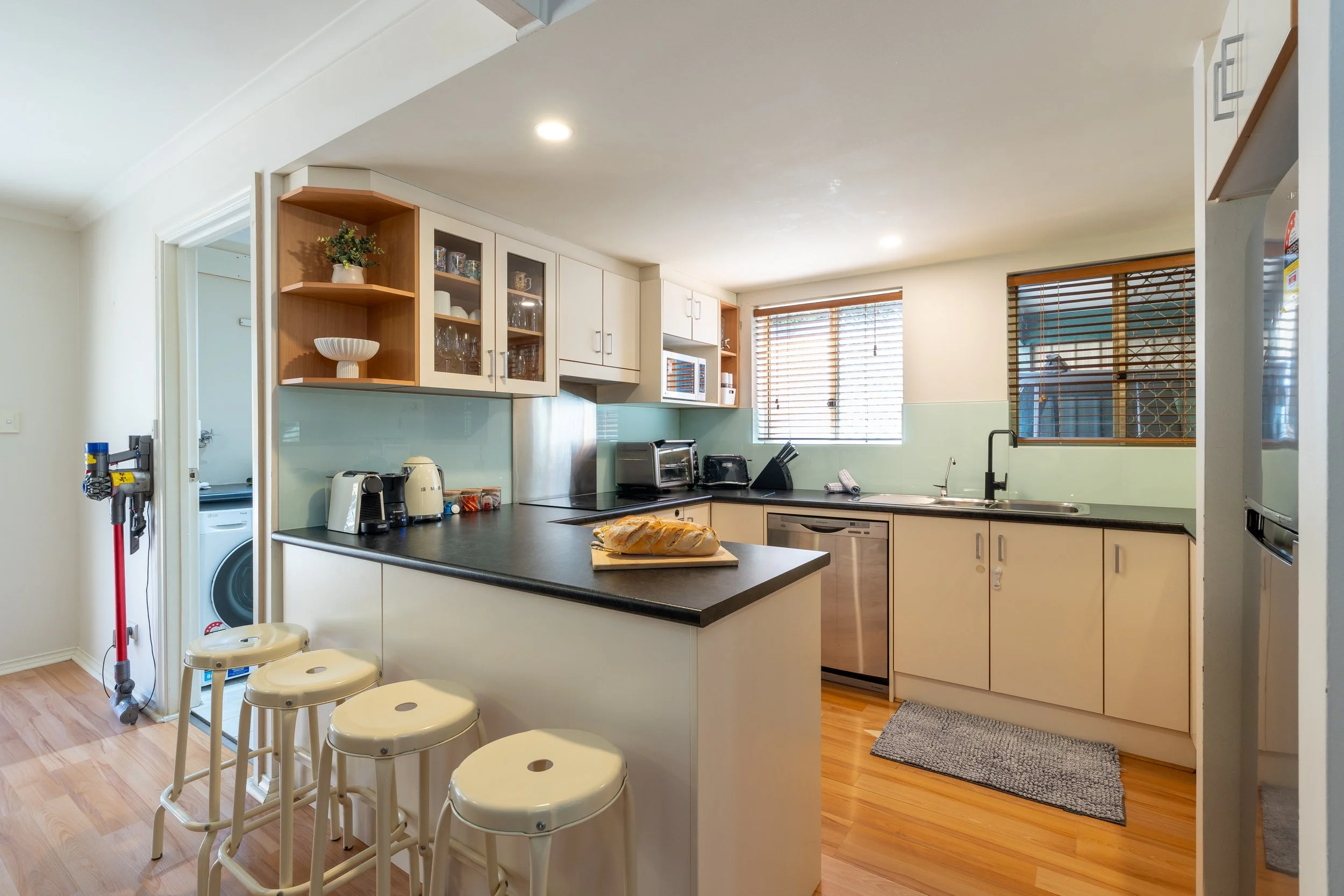 Unit 6 - 490 Portrush Rd - 05.jpg