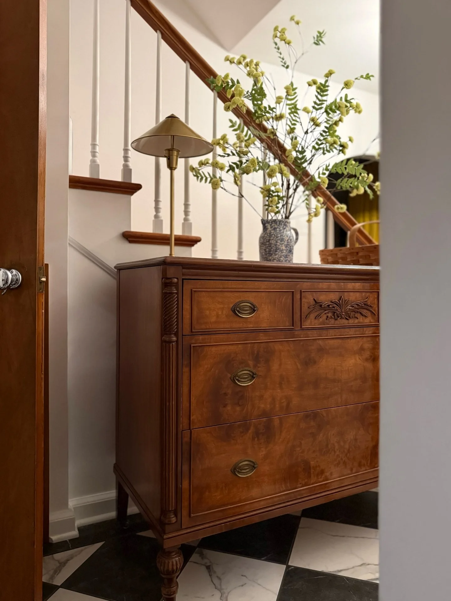Pretty hallway moment. Just a good piece doing its job.

Second photo &rarr; any guesses what this tiny door was originally used for in a 1940s Cape Cod?

#englishcountrystyle
#TimelessDesign
#ClassicWithCharacter
#heritagemeetswhimsy 
#ArtfullyLayer